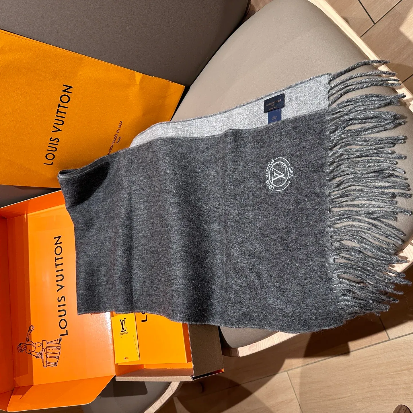 Шарфы Louis Vuitton 73122