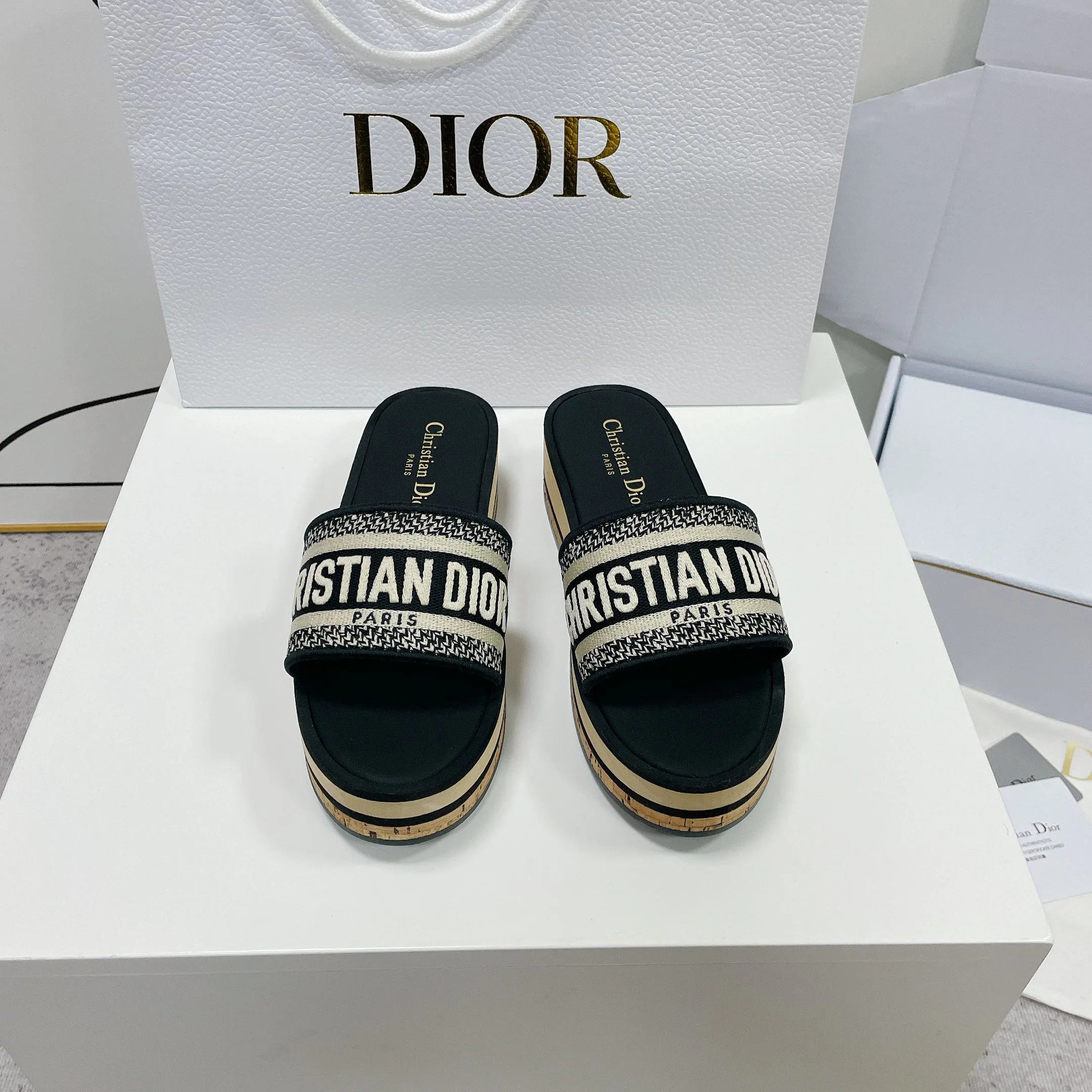 Шлепанцы Женские Christian Dior 12877295