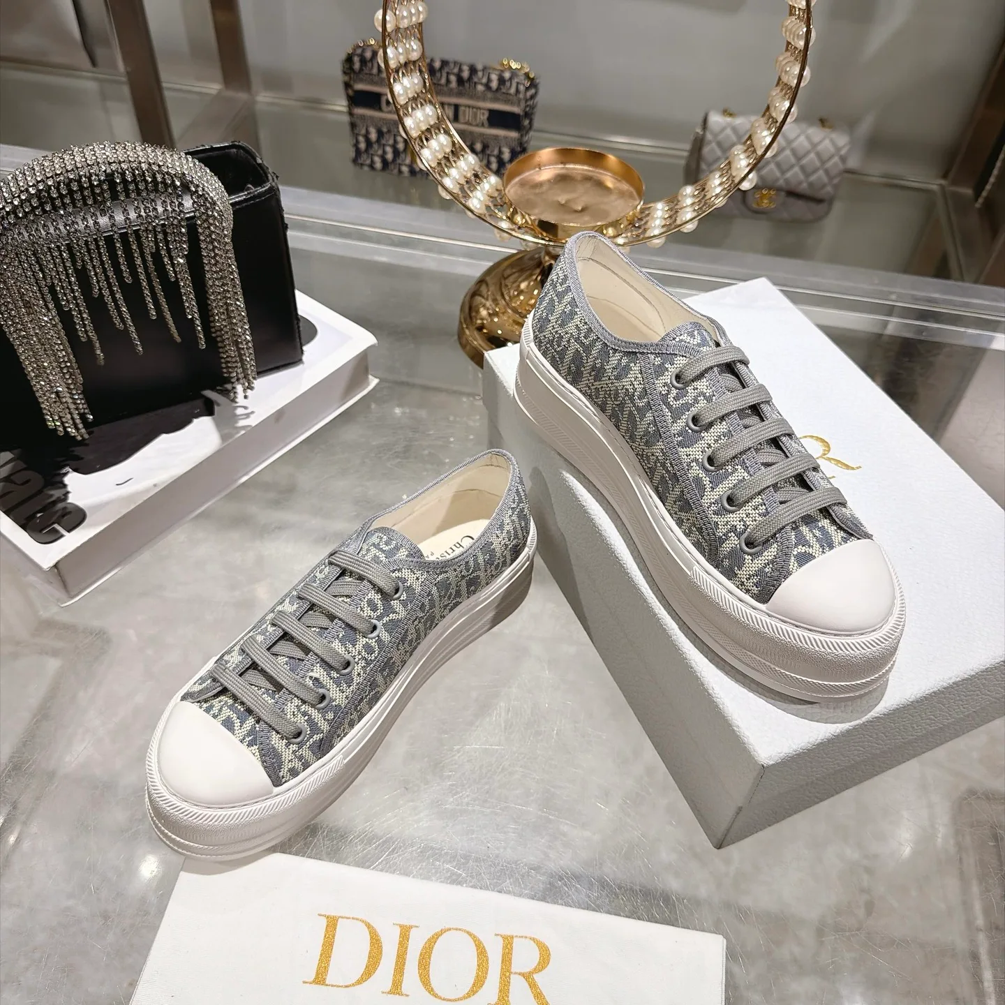 Кроссовки Женские Christian Dior 18764213