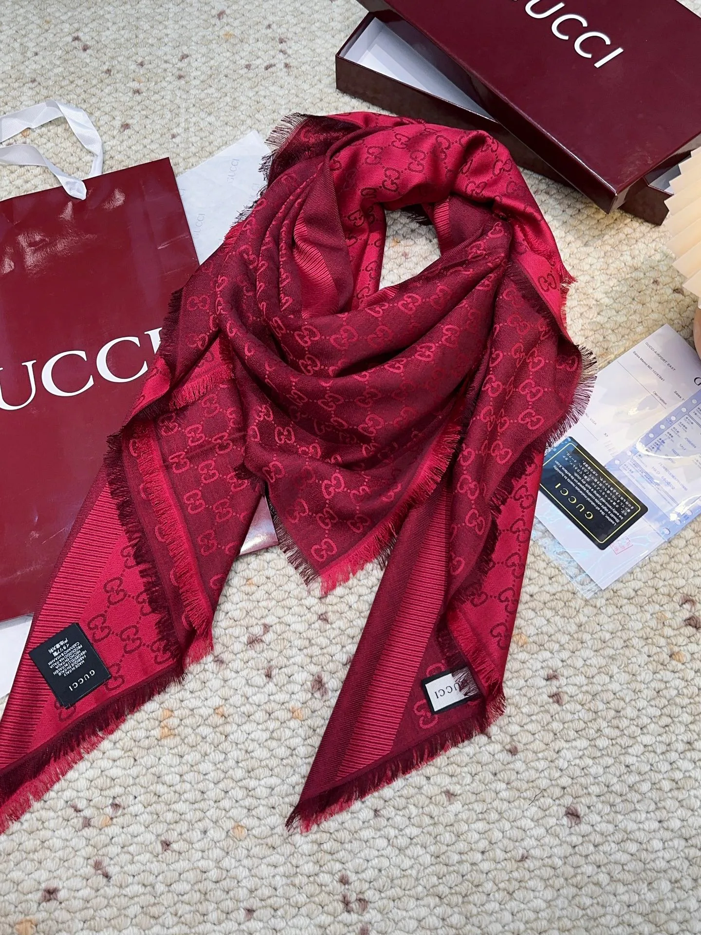Шарфы Gucci 6483877