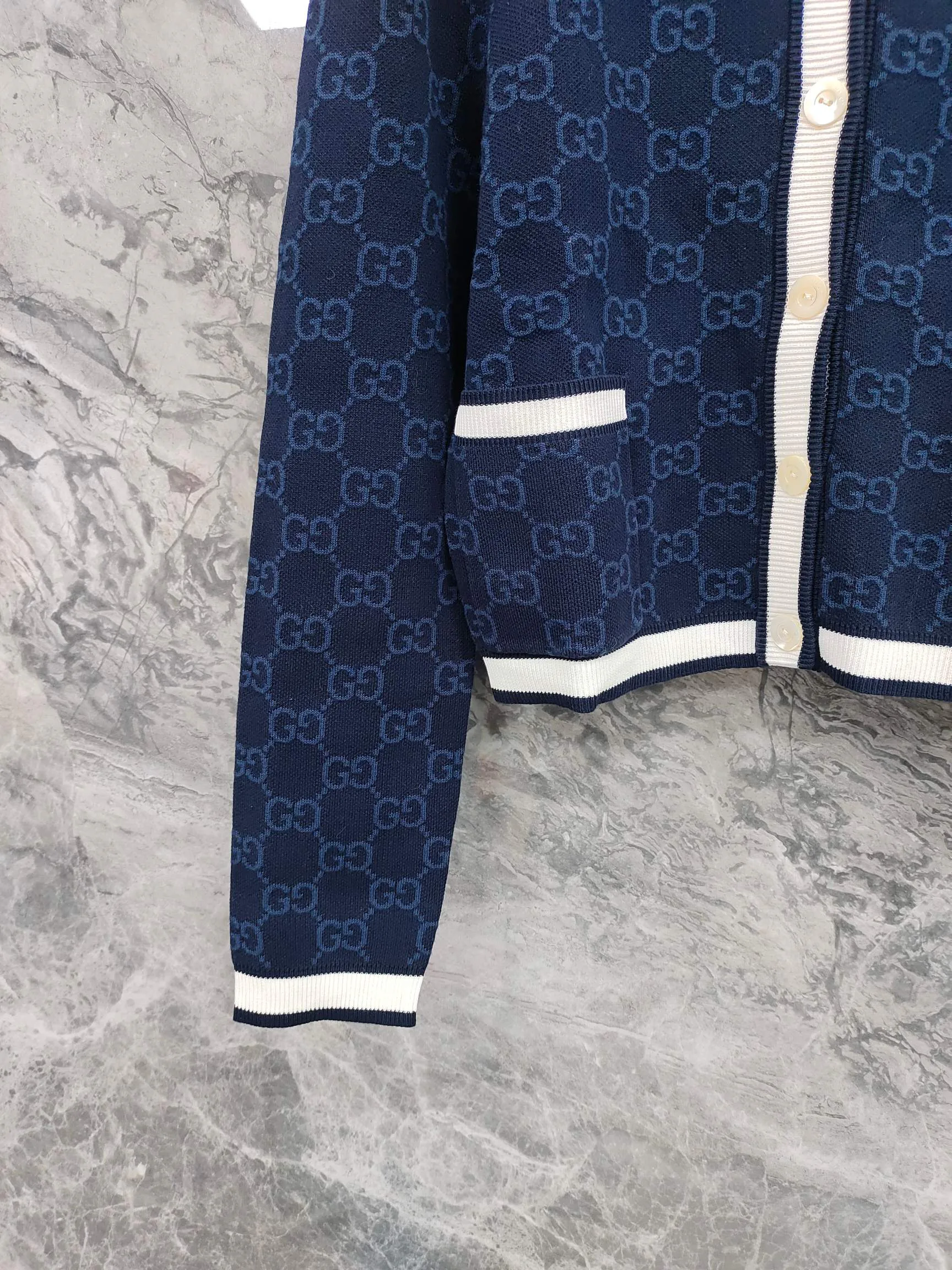 Джемперы И Свитеры Женские Gucci 18743385