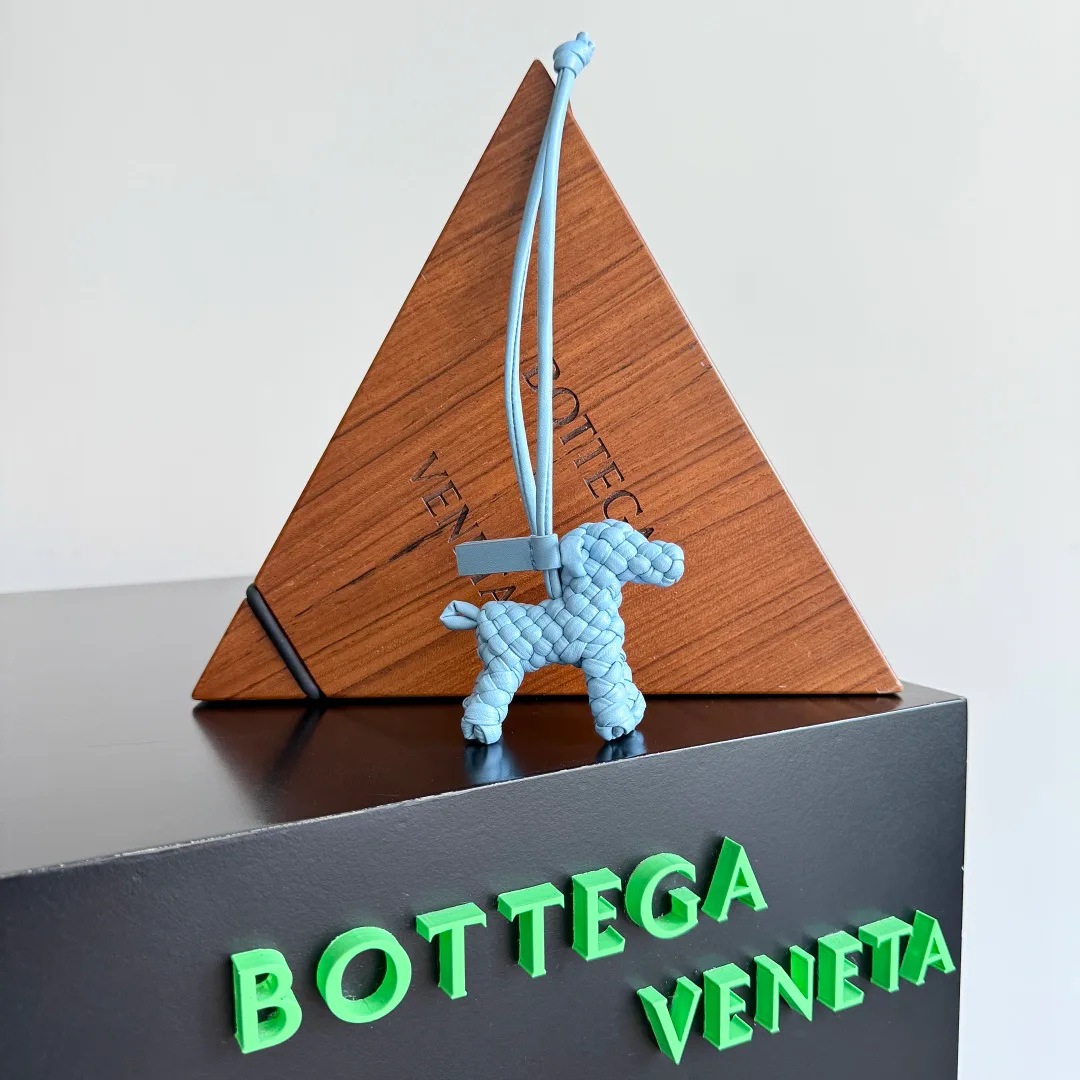 Ключницы Bottega Veneta 546011