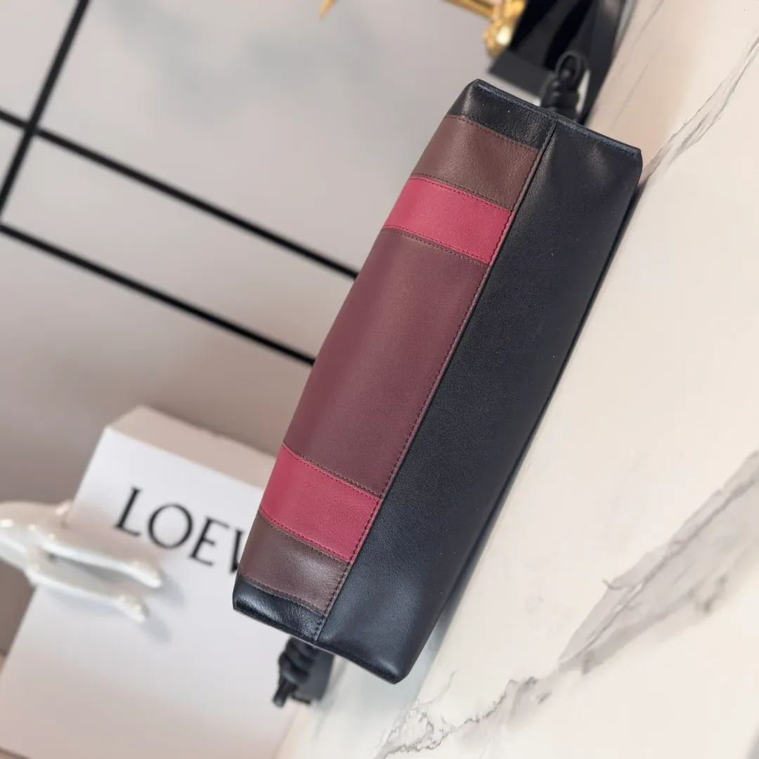 Сумки На Ремне Женские Loewe 748528