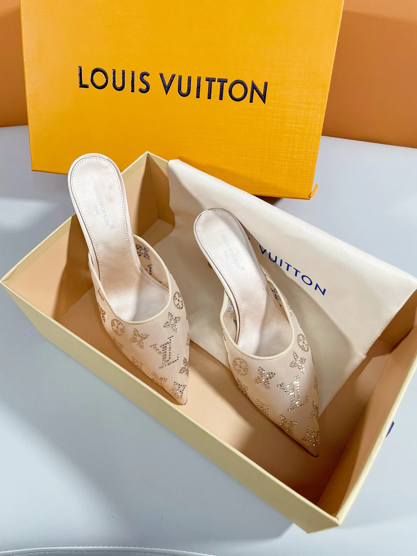Туфли Женские Louis Vuitton 13346472