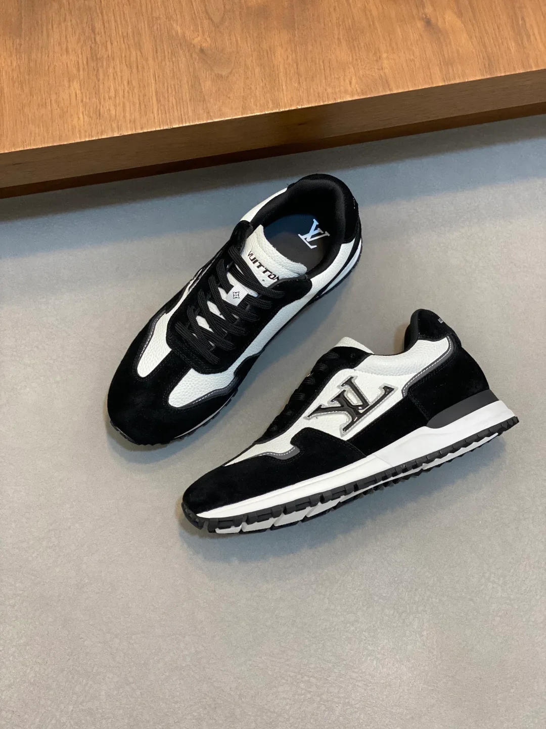 Кроссовки Мужские Louis Vuitton 860719