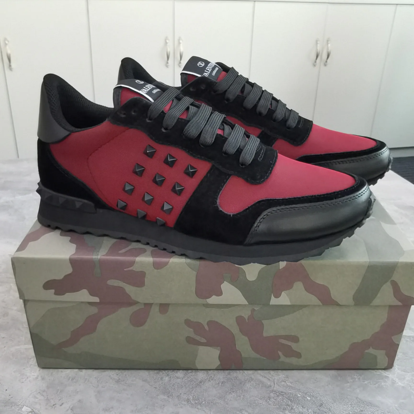Кроссовки Женские Valentino 10736431