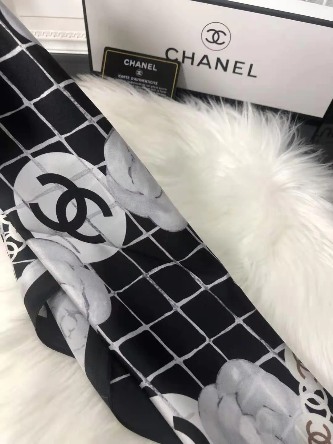 Шарфы Chanel 33045