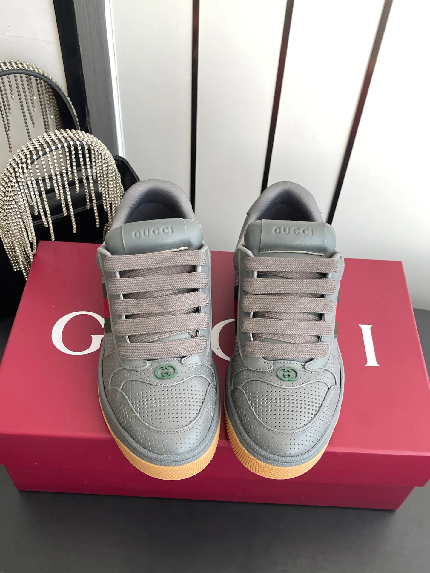 Кроссовки Женские Gucci 18582912
