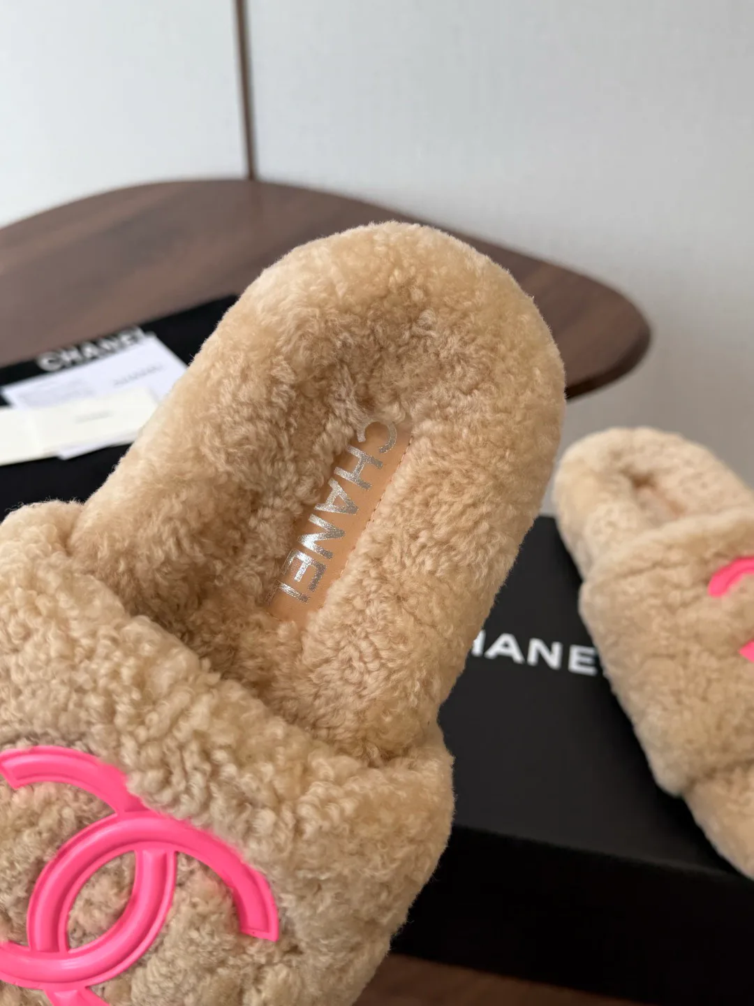 Тапочки Женские Chanel 18357266