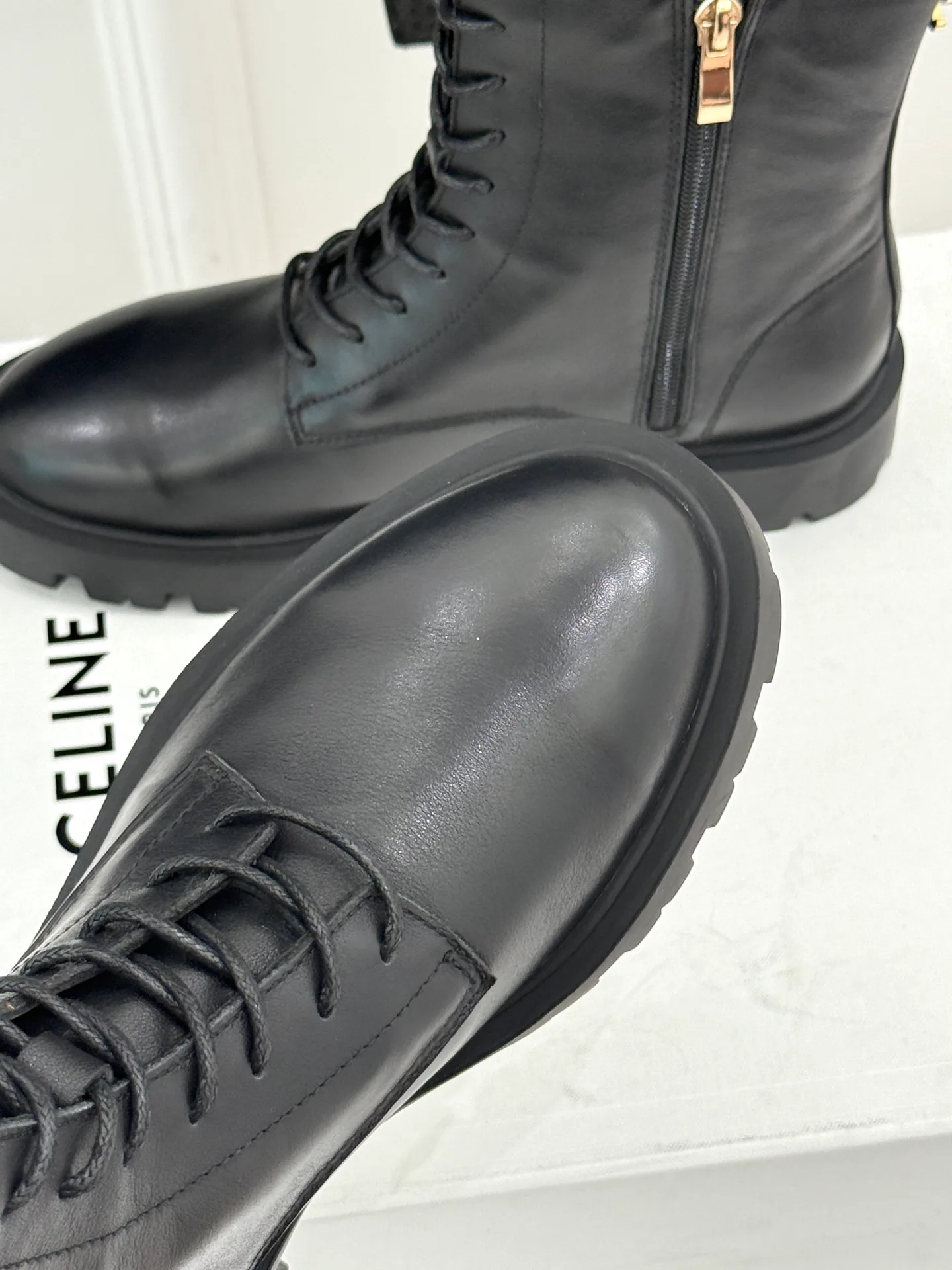 Ботинки Женские Celine 18233569