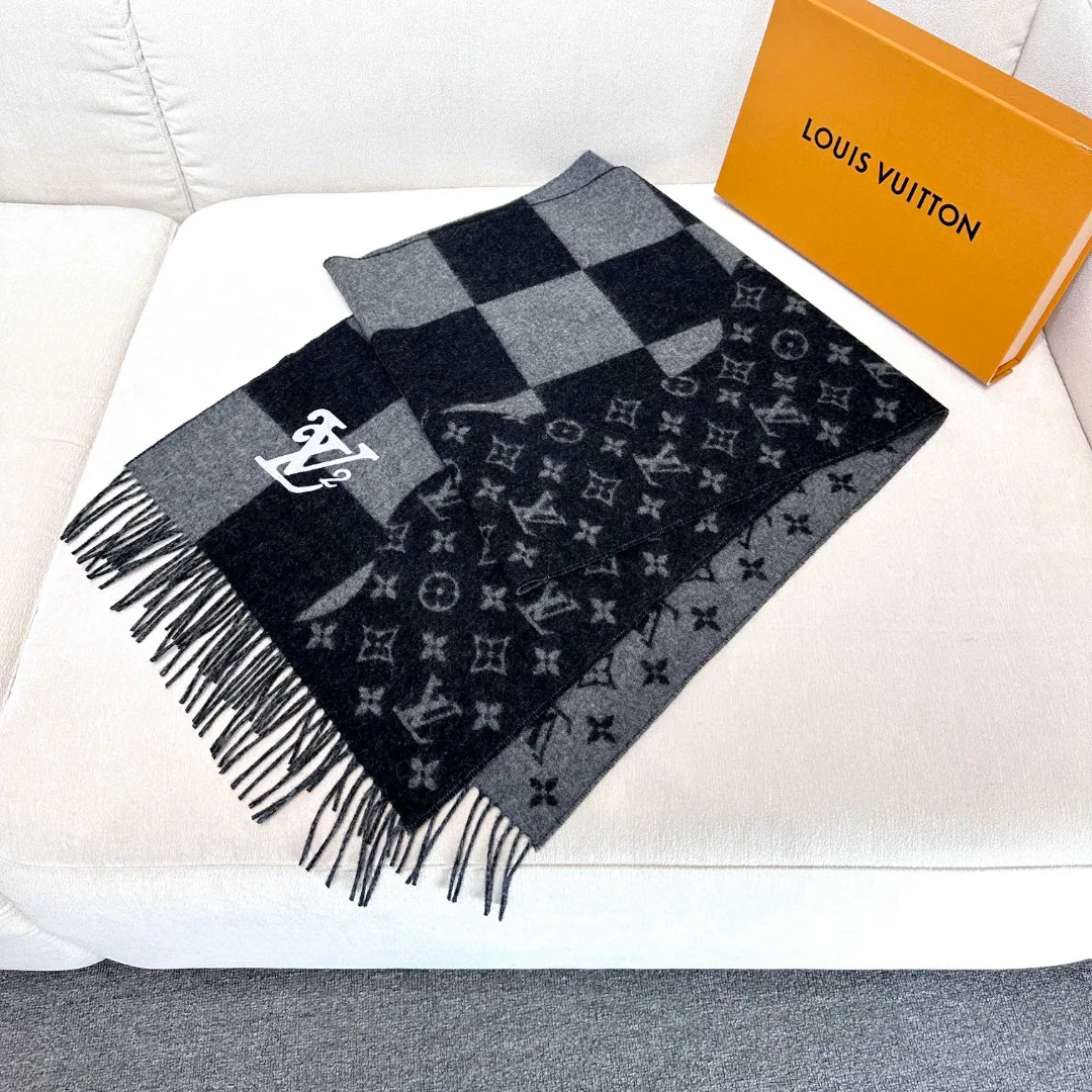Шарфы Louis Vuitton 18222616