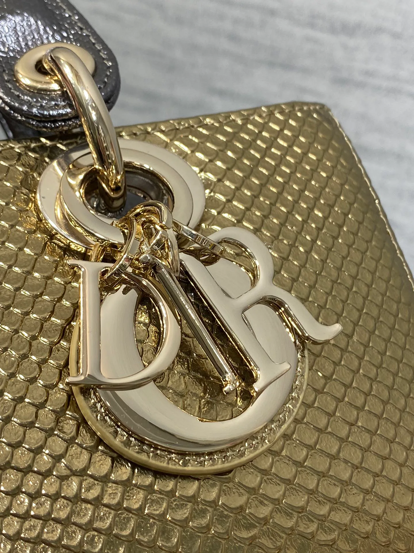 Классические Сумки Женские Christian Dior 12817884