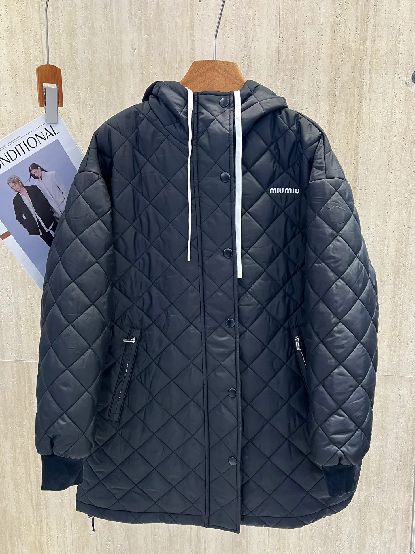 Куртки И Пуховики Женские Miu Miu 18723380
