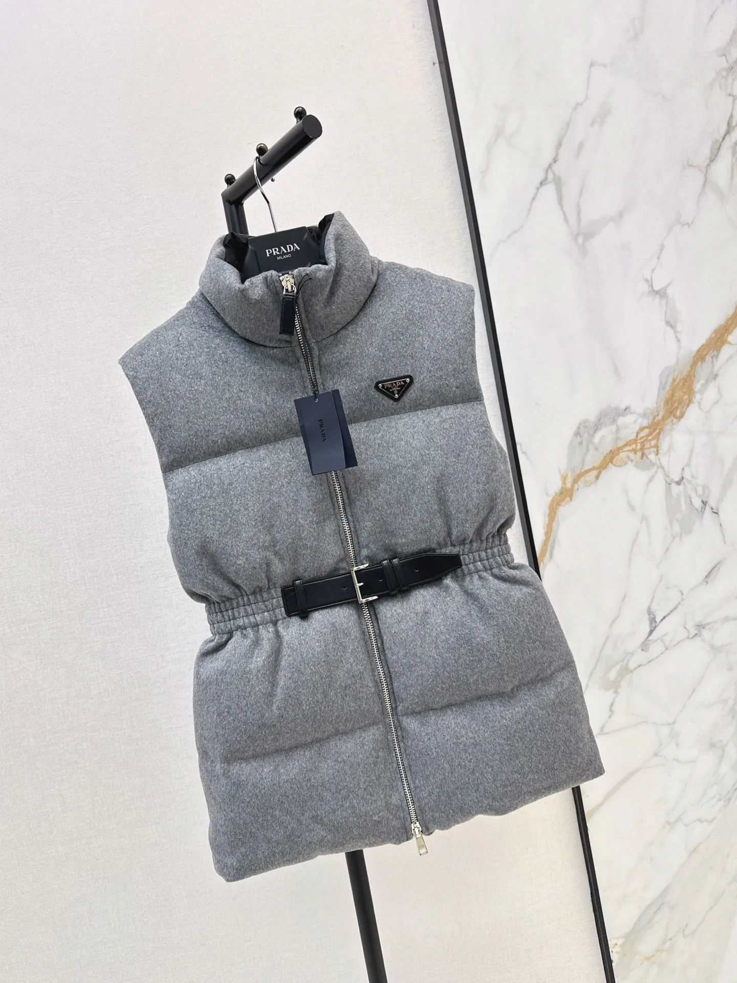 Жилеты Женские Prada 18561363
