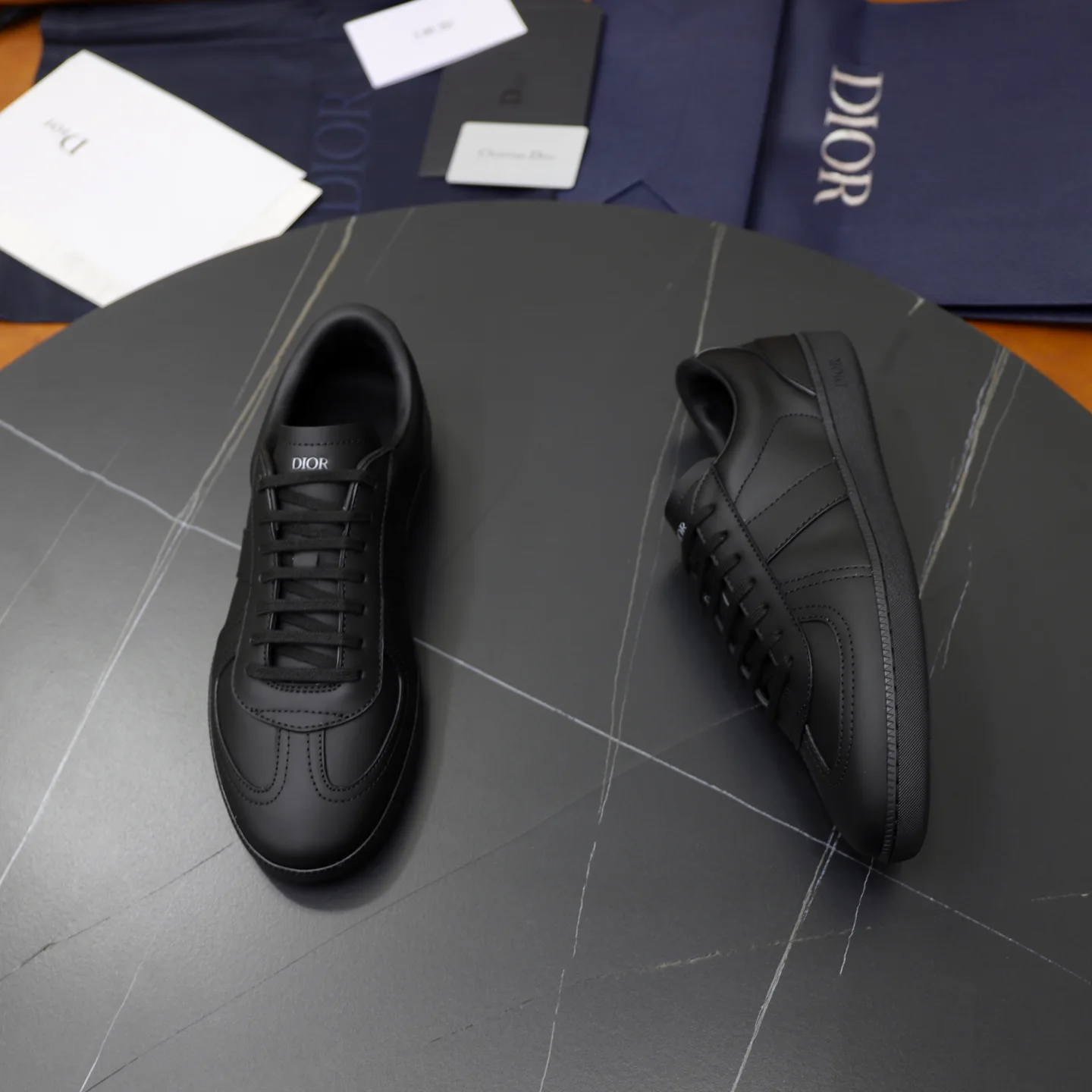 Кроссовки Женские Christian Dior 18102935
