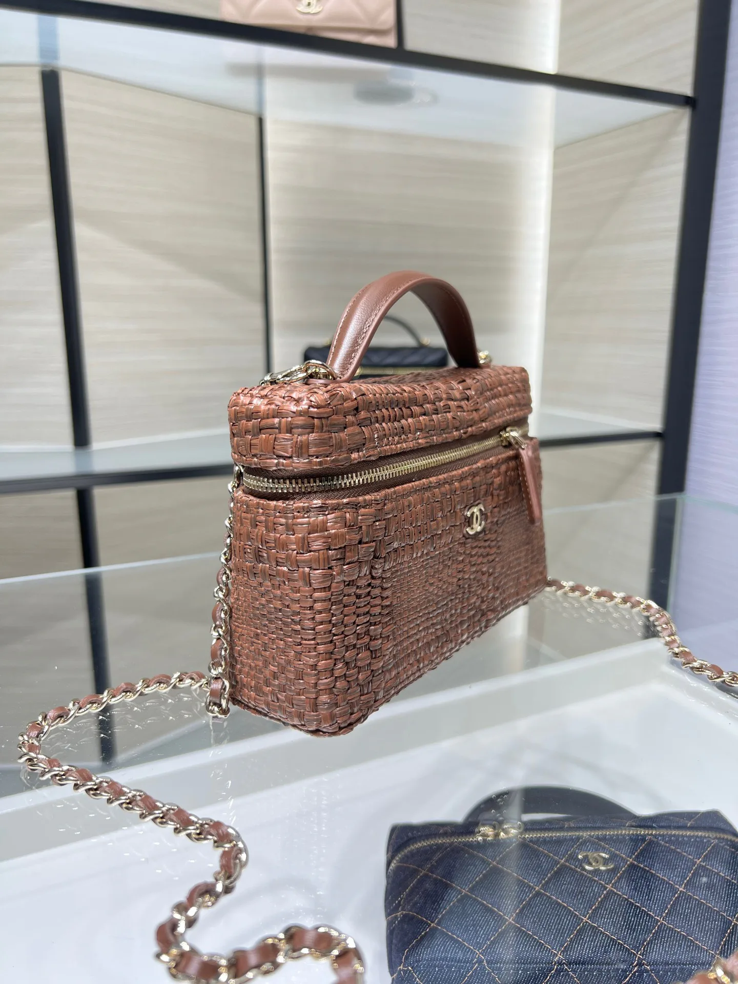 Классические Сумки Женские Chanel 17827284