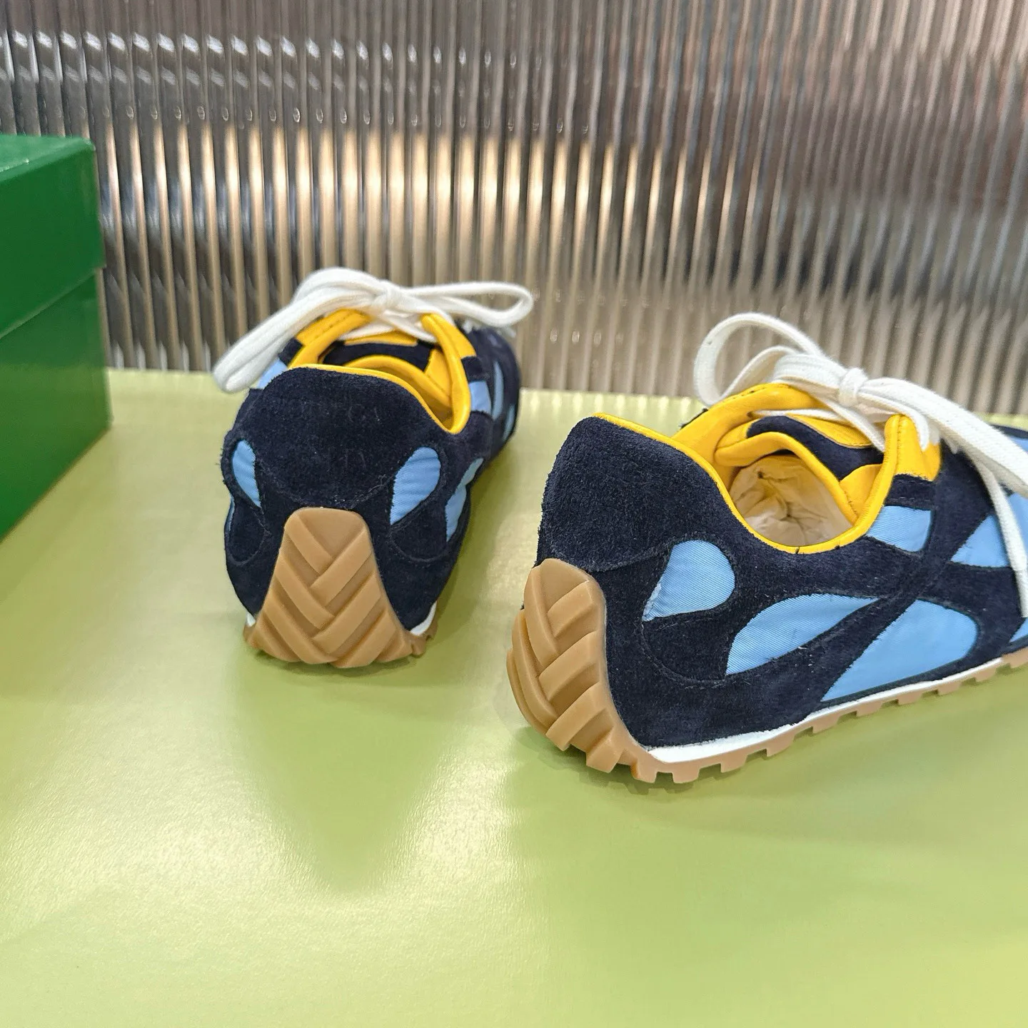 Кроссовки Женские Bottega Veneta 109618