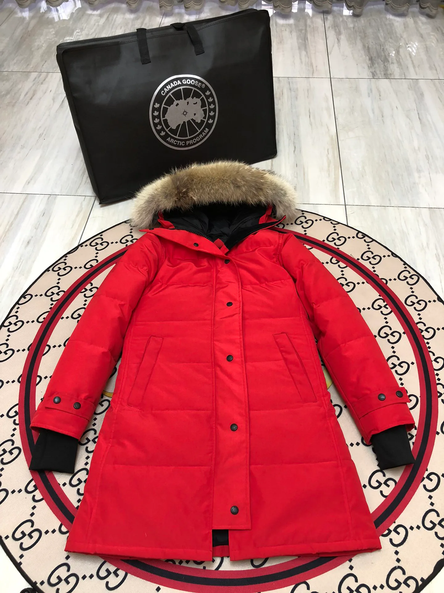 Куртки И Пуховики Женские Canada Goose 6556256