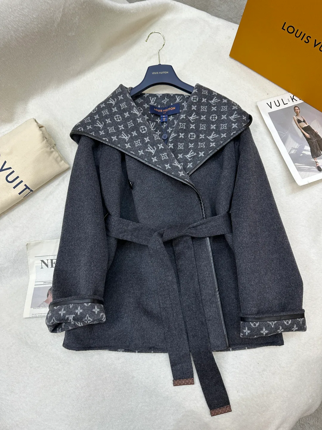 Пальто Женские Louis Vuitton 3532943