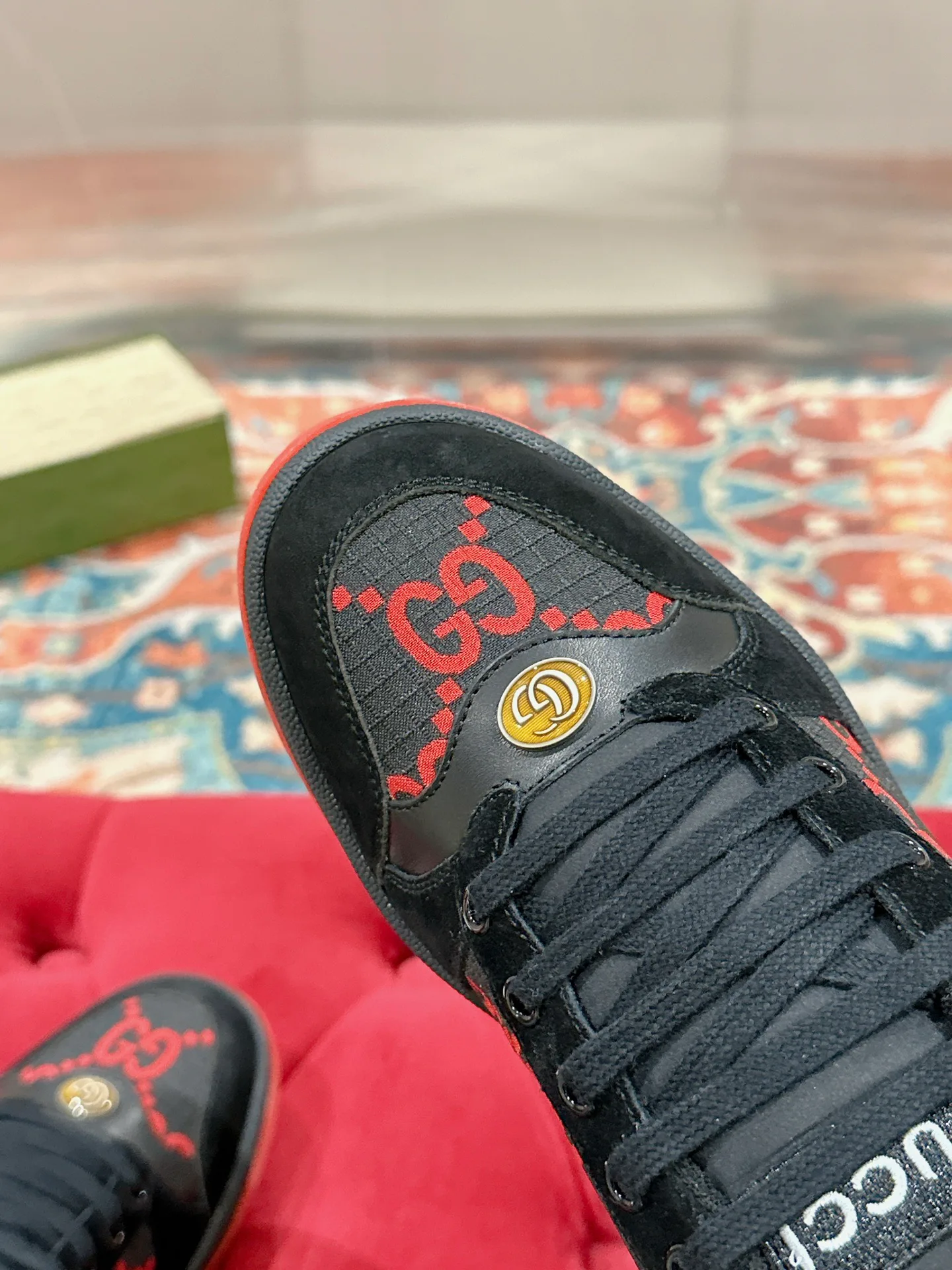 Кроссовки Женские Gucci 17956685