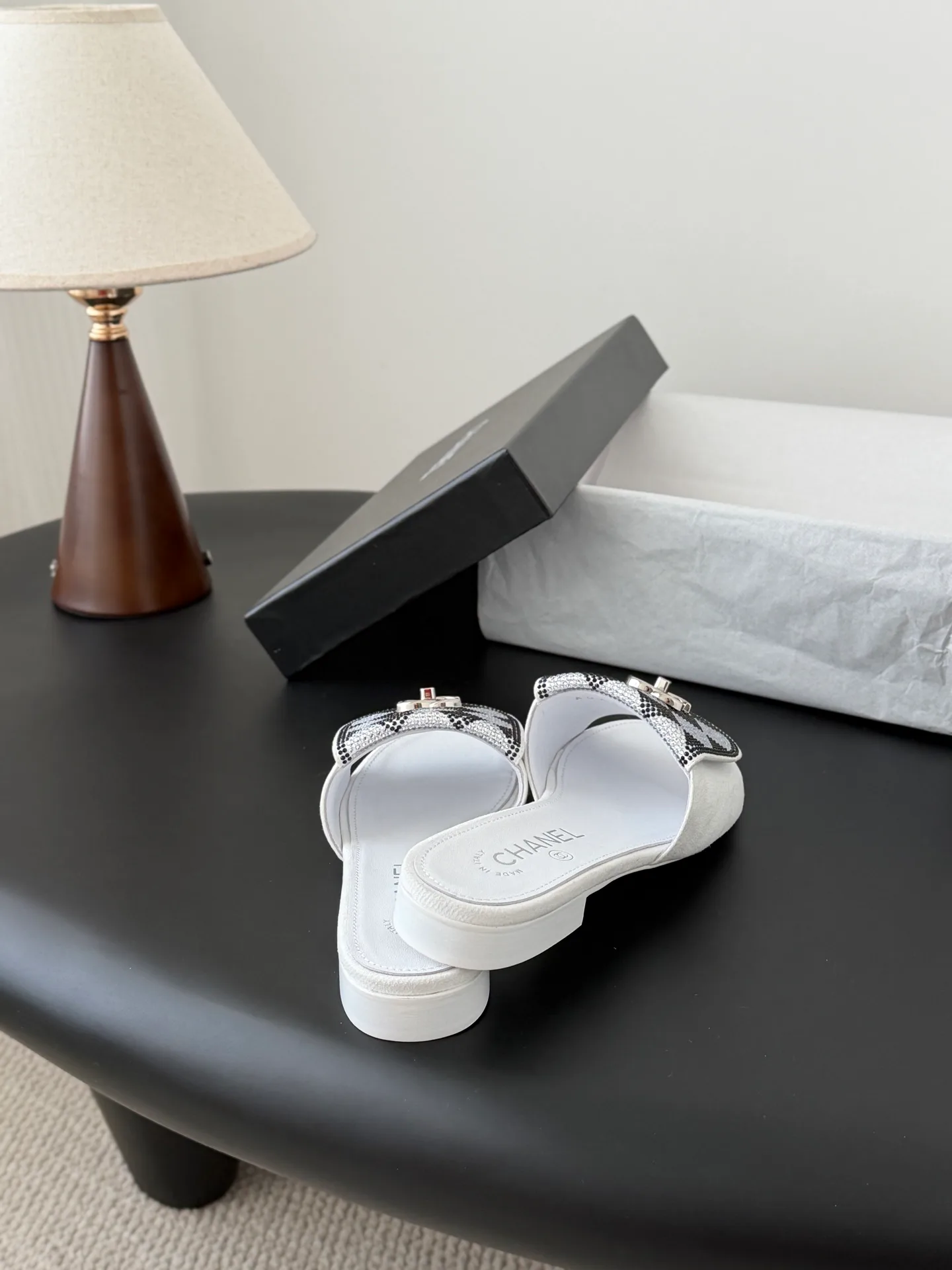 Шлепанцы Женские Chanel 1818743