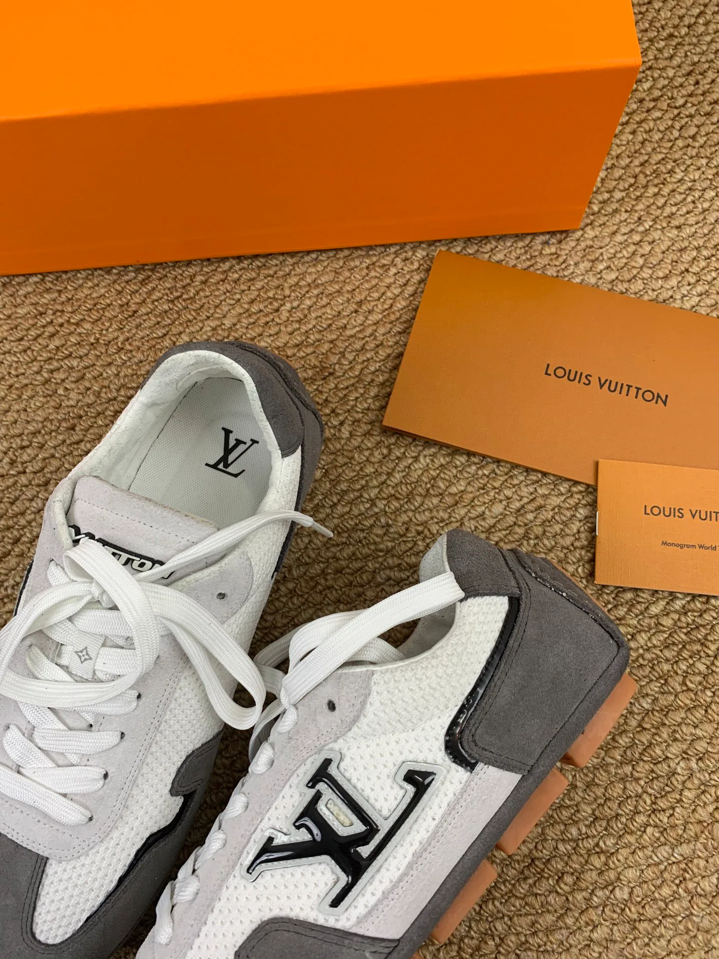 Кроссовки Мужские Louis Vuitton 17545219