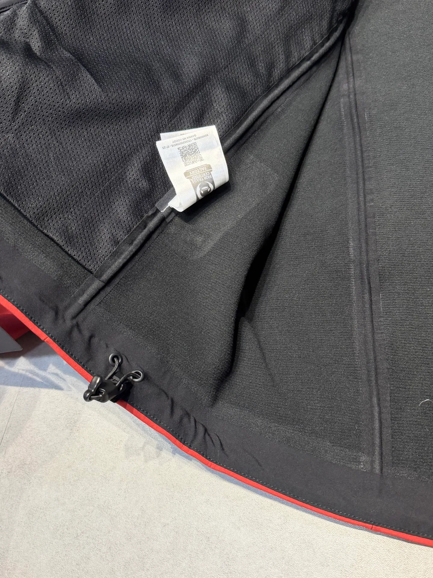 Куртки И Пуховики Женские Arcteryx 18870853