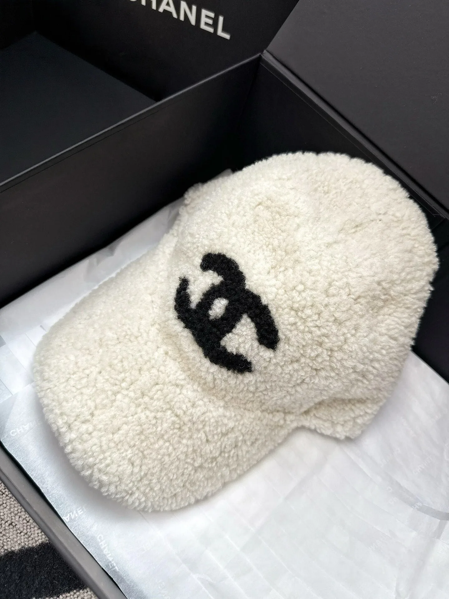 Головные Уборы Chanel 5000420