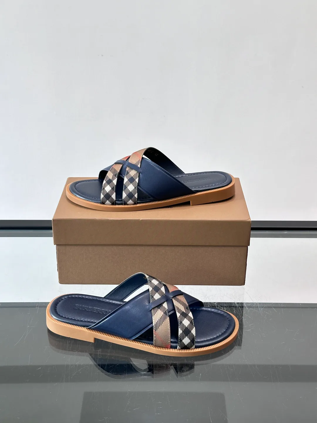 Сандалии Мужские Burberry 13480040