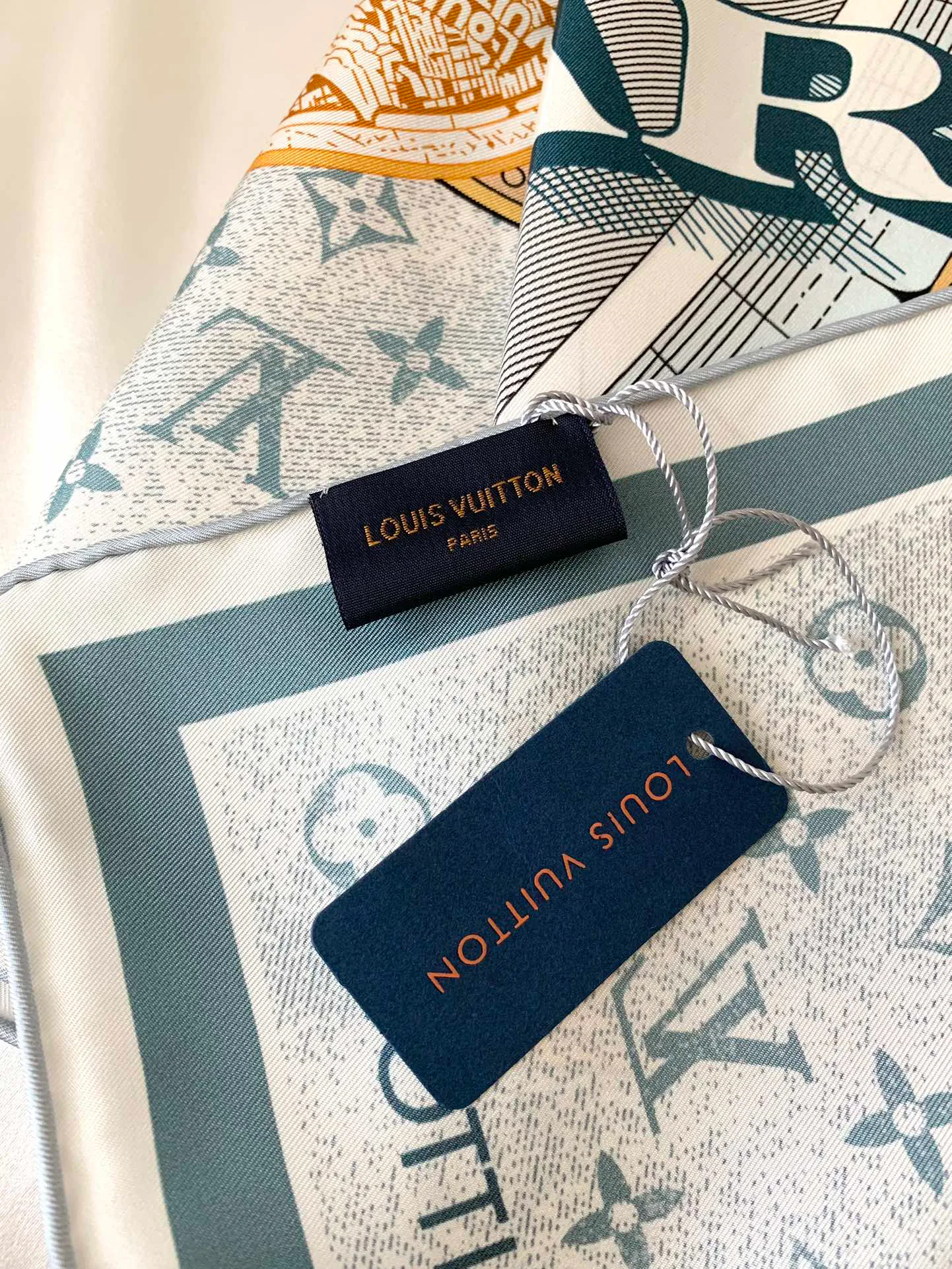 Шарфы Louis Vuitton 34443