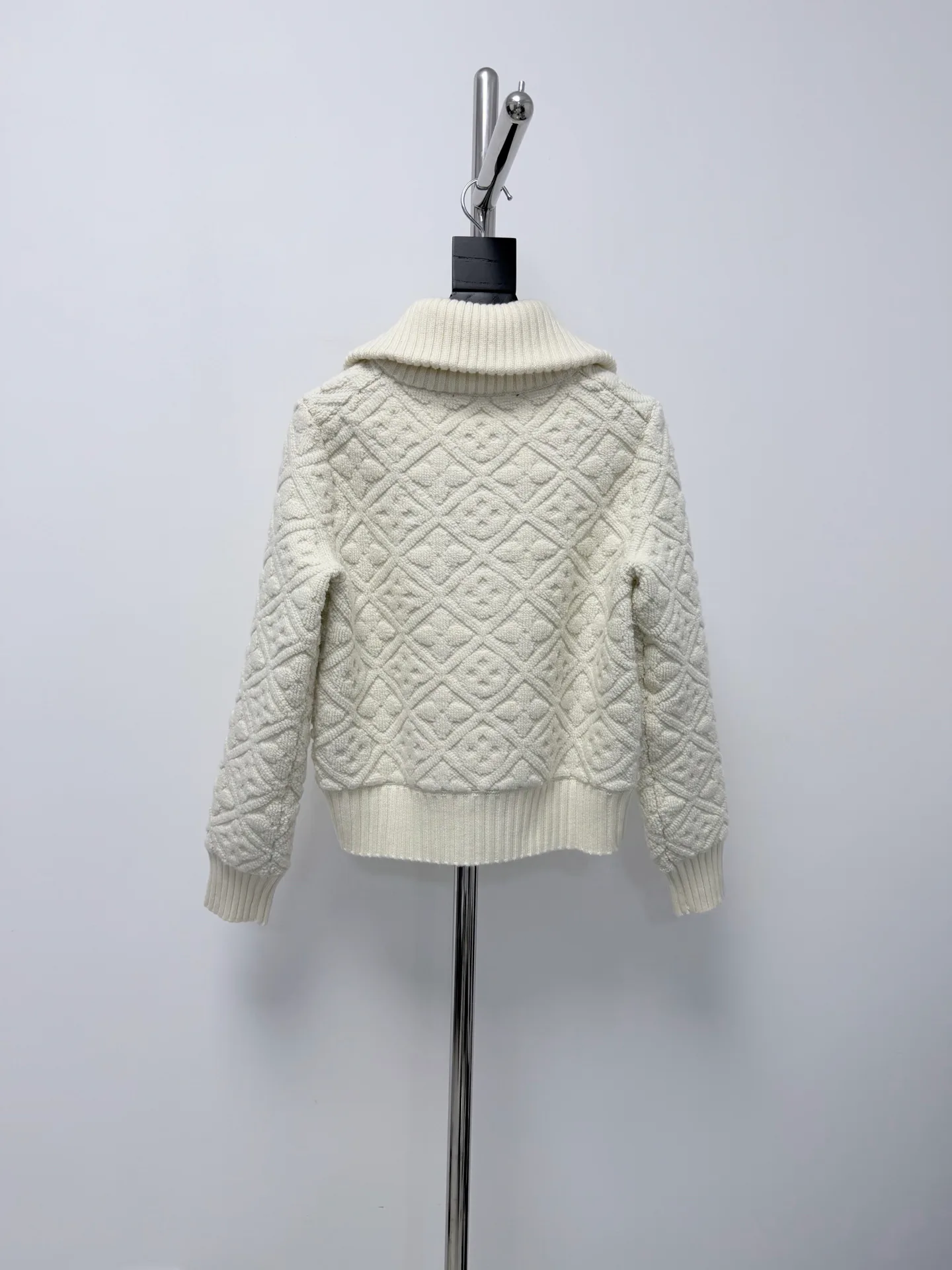 Джемперы Женские Louis Vuitton 395986