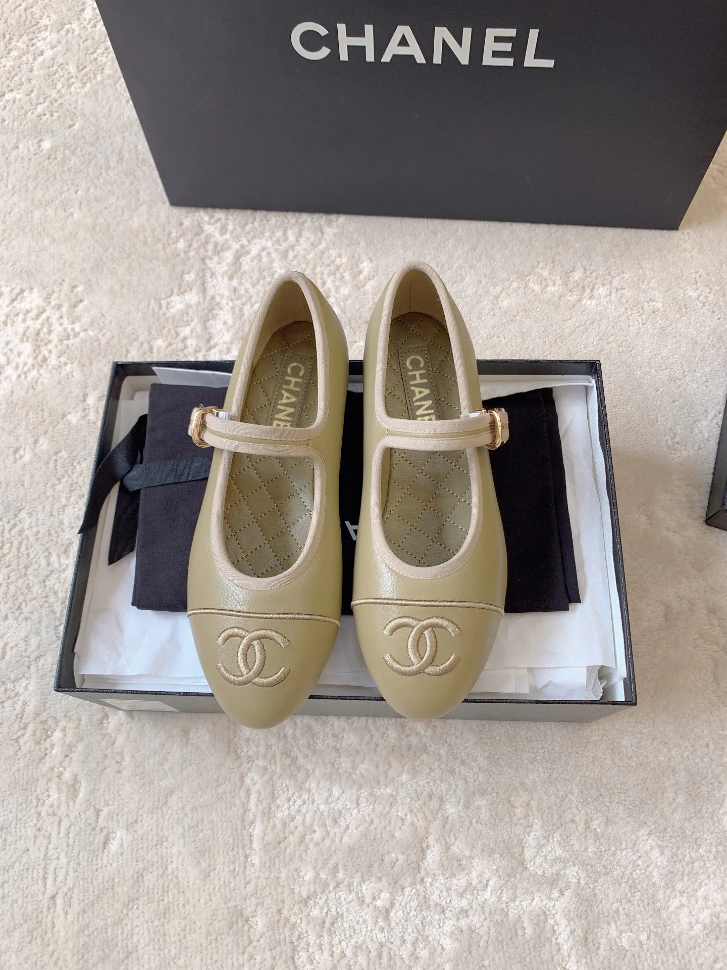 Туфли Женские Chanel 17449463
