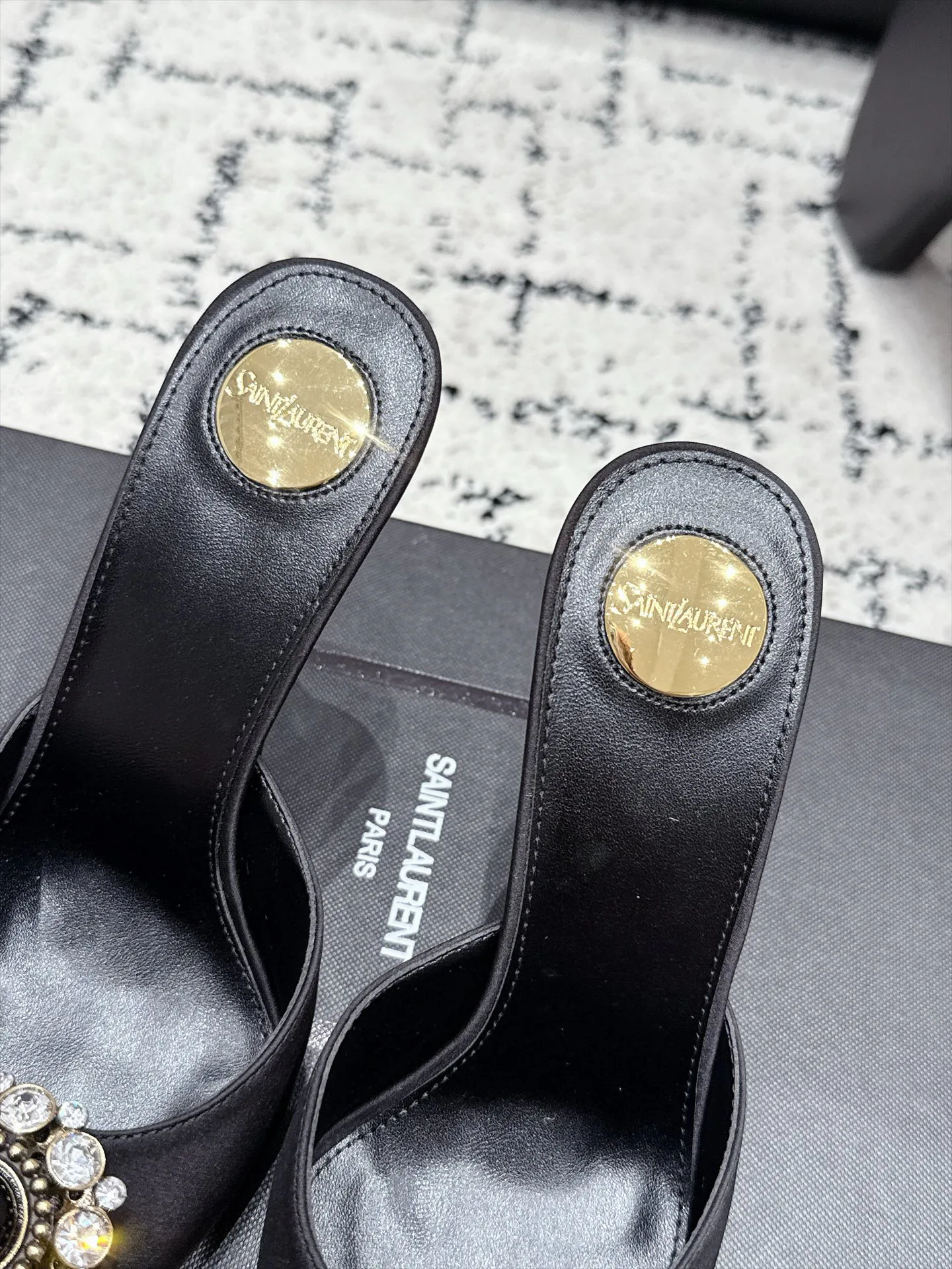 Туфли Женские Saint Laurent 17946867