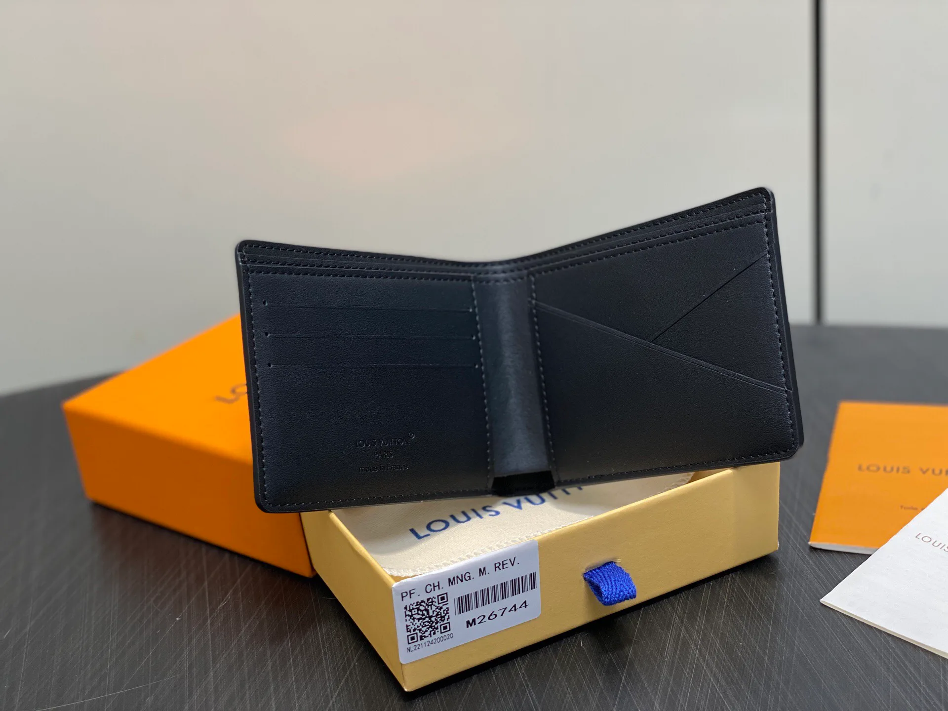 Клатчи Женские Louis Vuitton 1897982