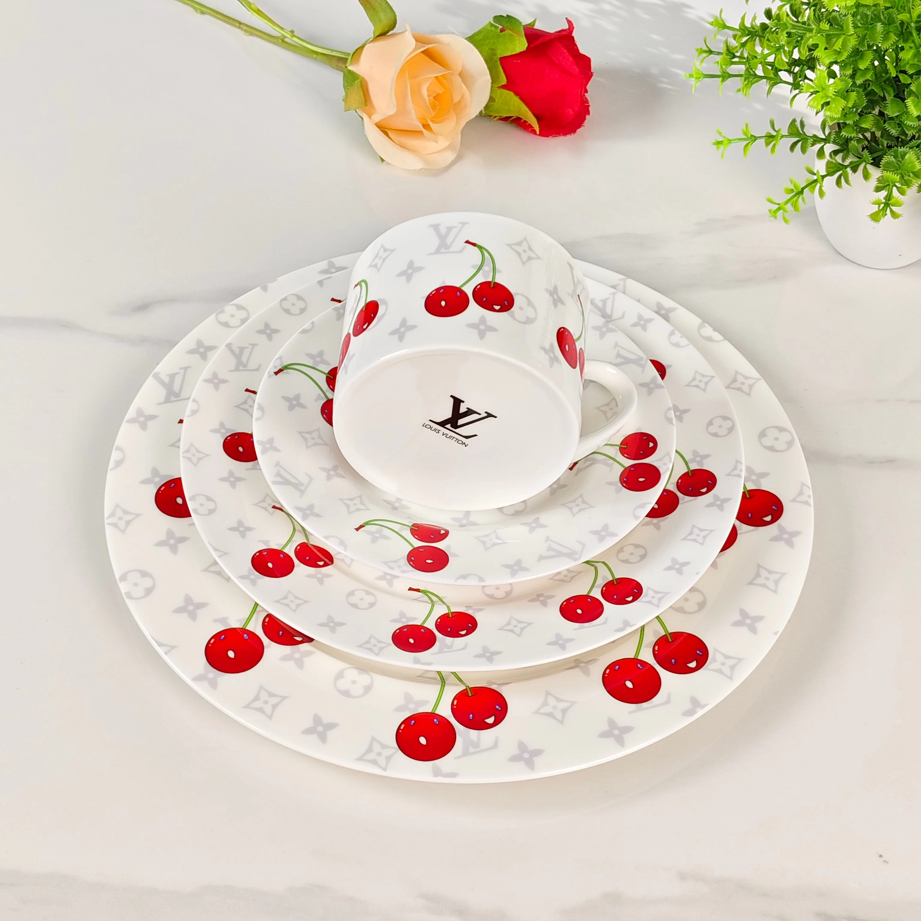 Посуда Louis Vuitton 380077