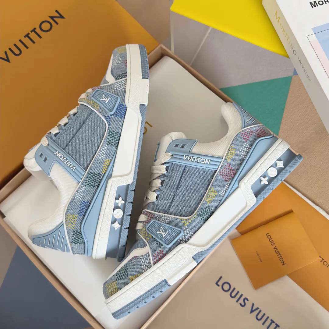 Кроссовки Женские Louis Vuitton 26331