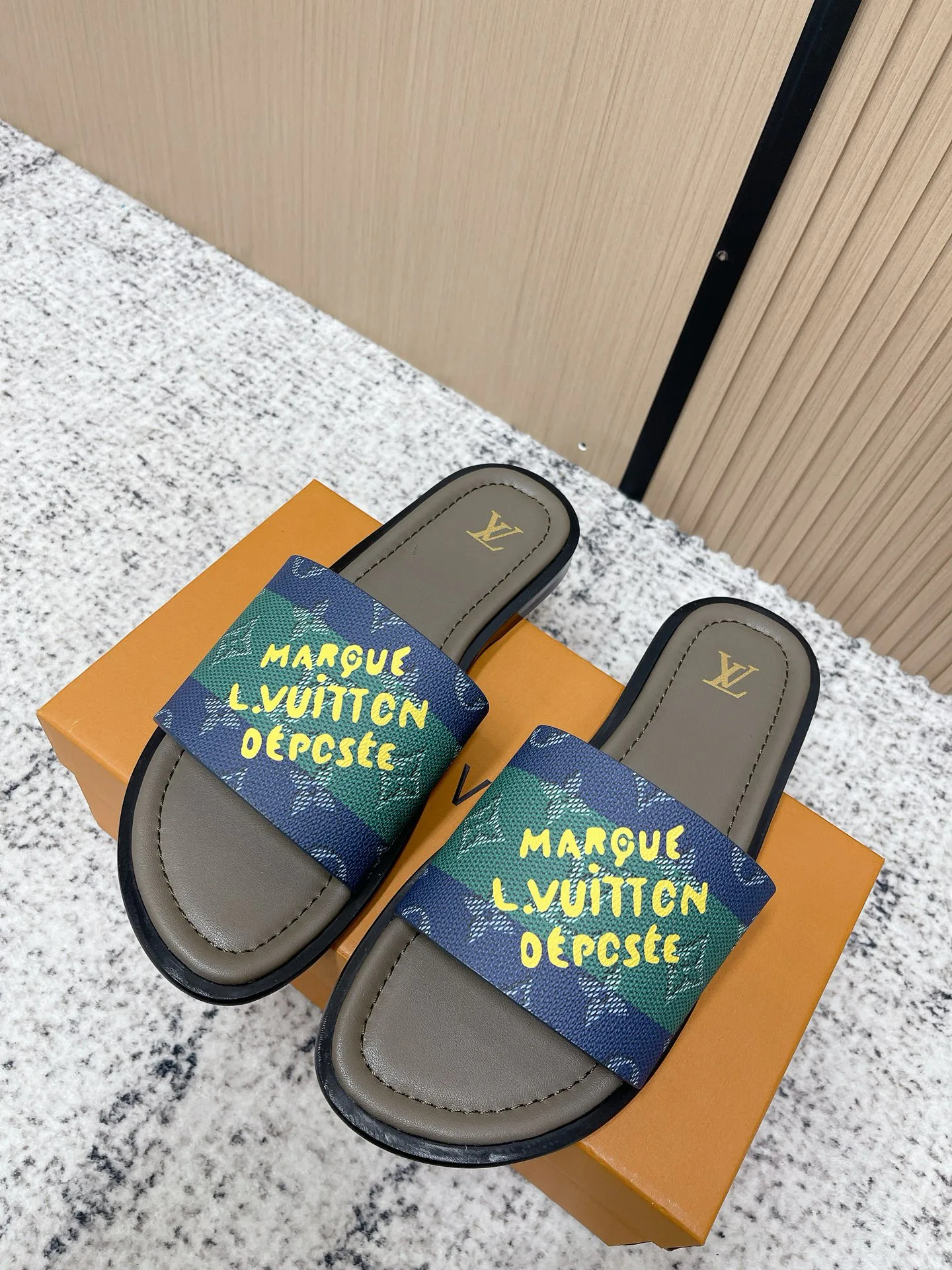 Сандалии Мужские Louis Vuitton 12785773