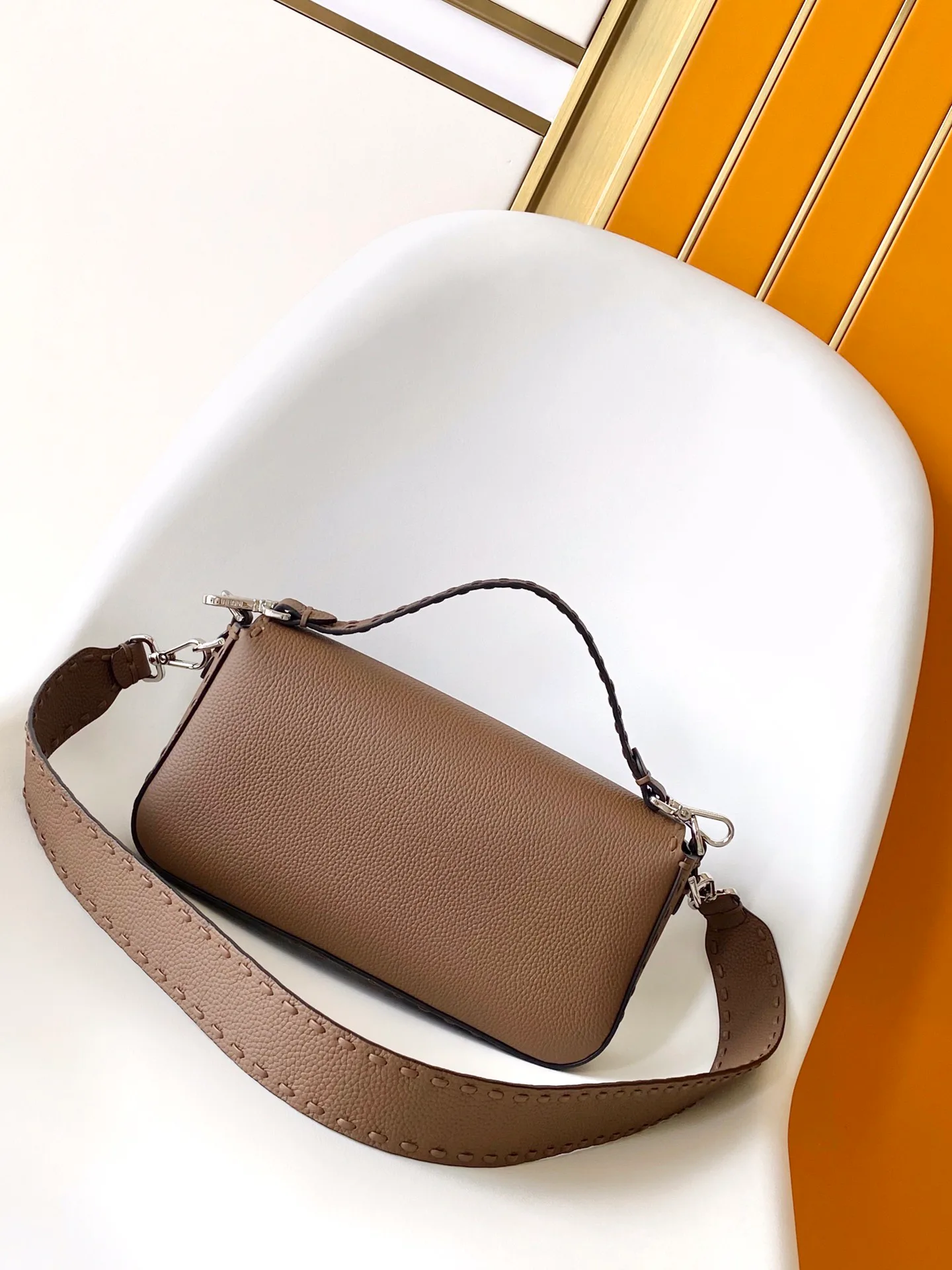 Классические Сумки Женские Fendi 12718236