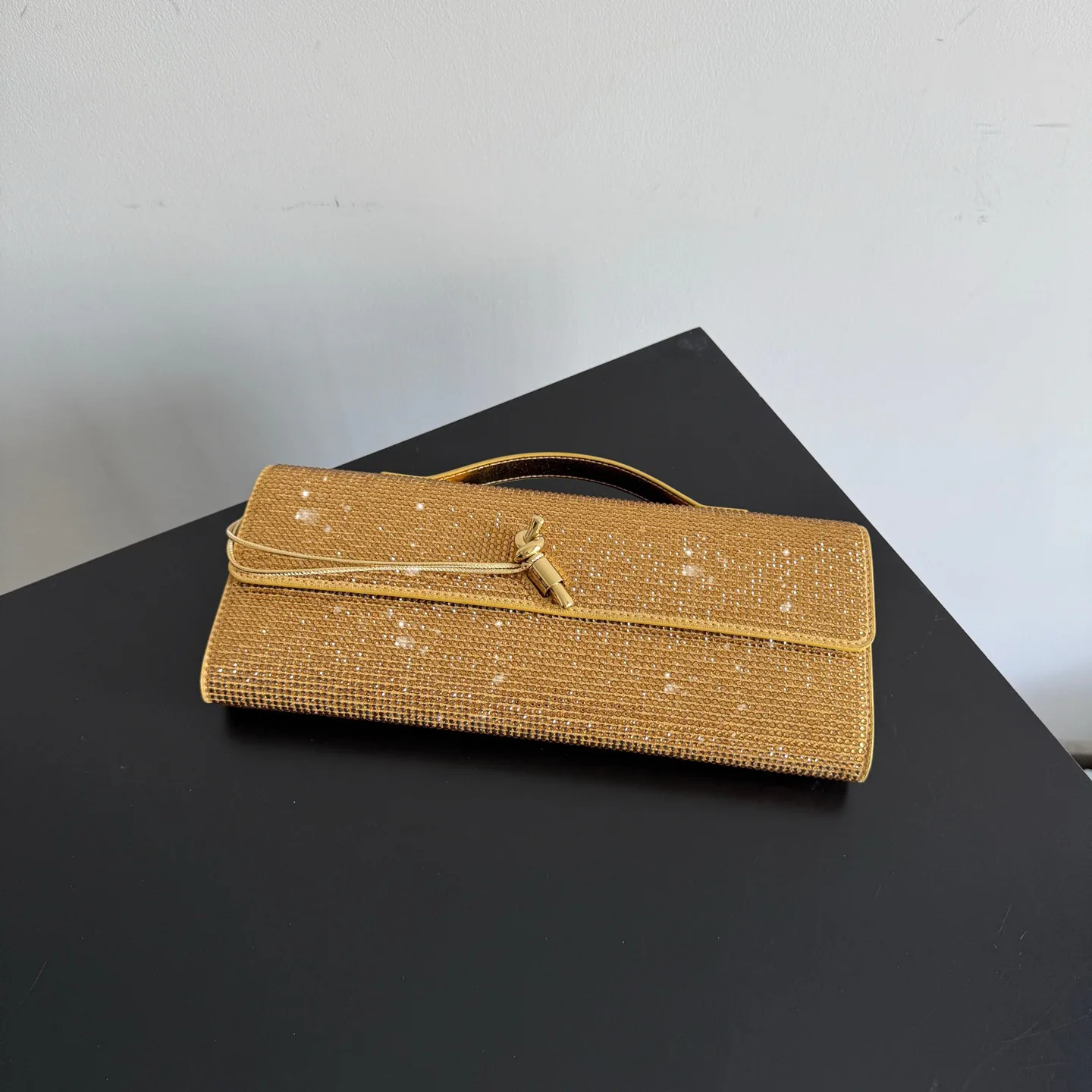 Клатчи Женские Bottega Veneta 12215383