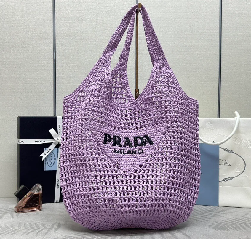 Классические Сумки Женские Prada 11681965