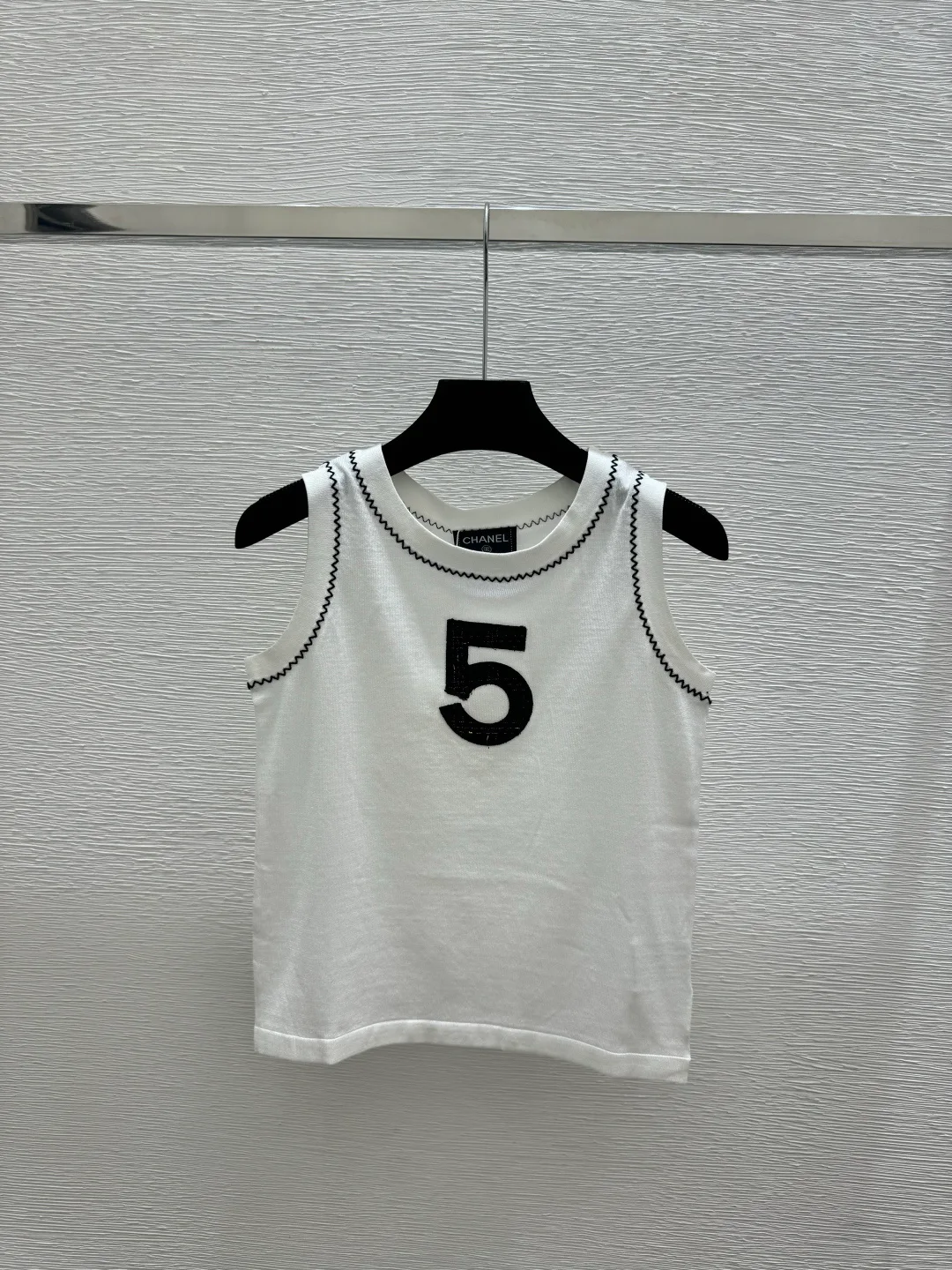 Жилеты Женские Chanel 11354333