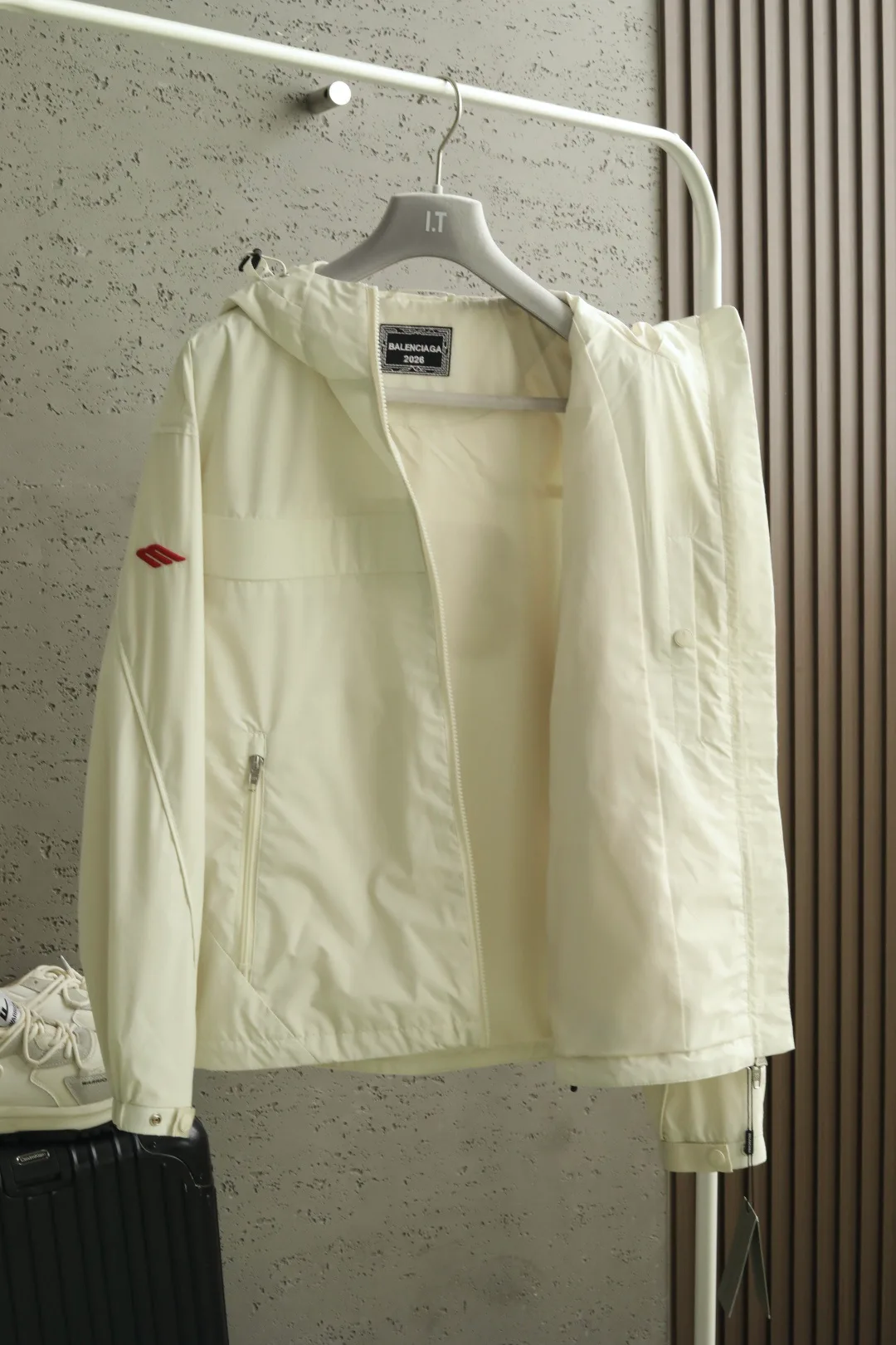 Куртки И Пуховики Мужские Balenciaga 12202178