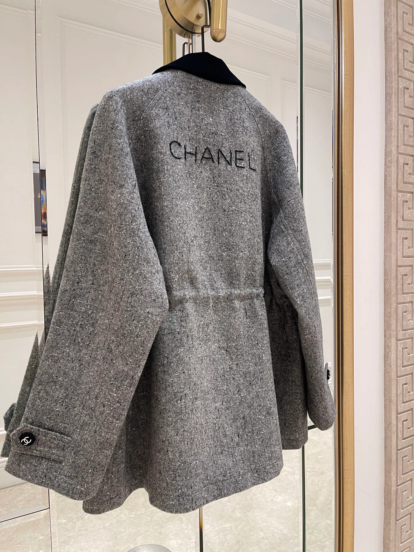 Куртки И Пуховики Женские Chanel 225023
