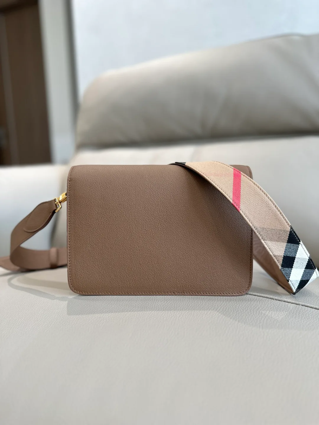 Сумки На Ремне Женские Burberry 5063057