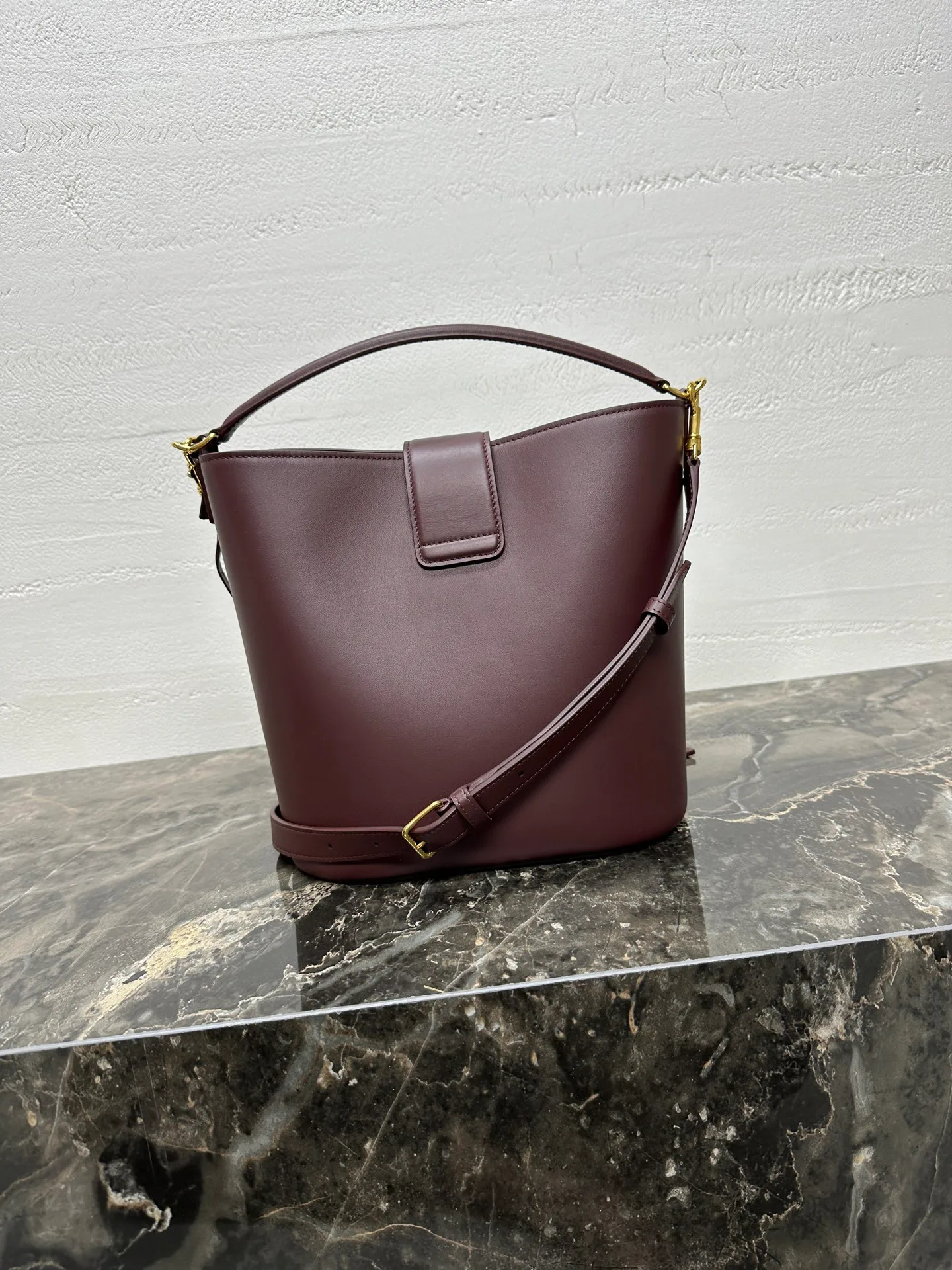 Классические Сумки Женские Celine 423805