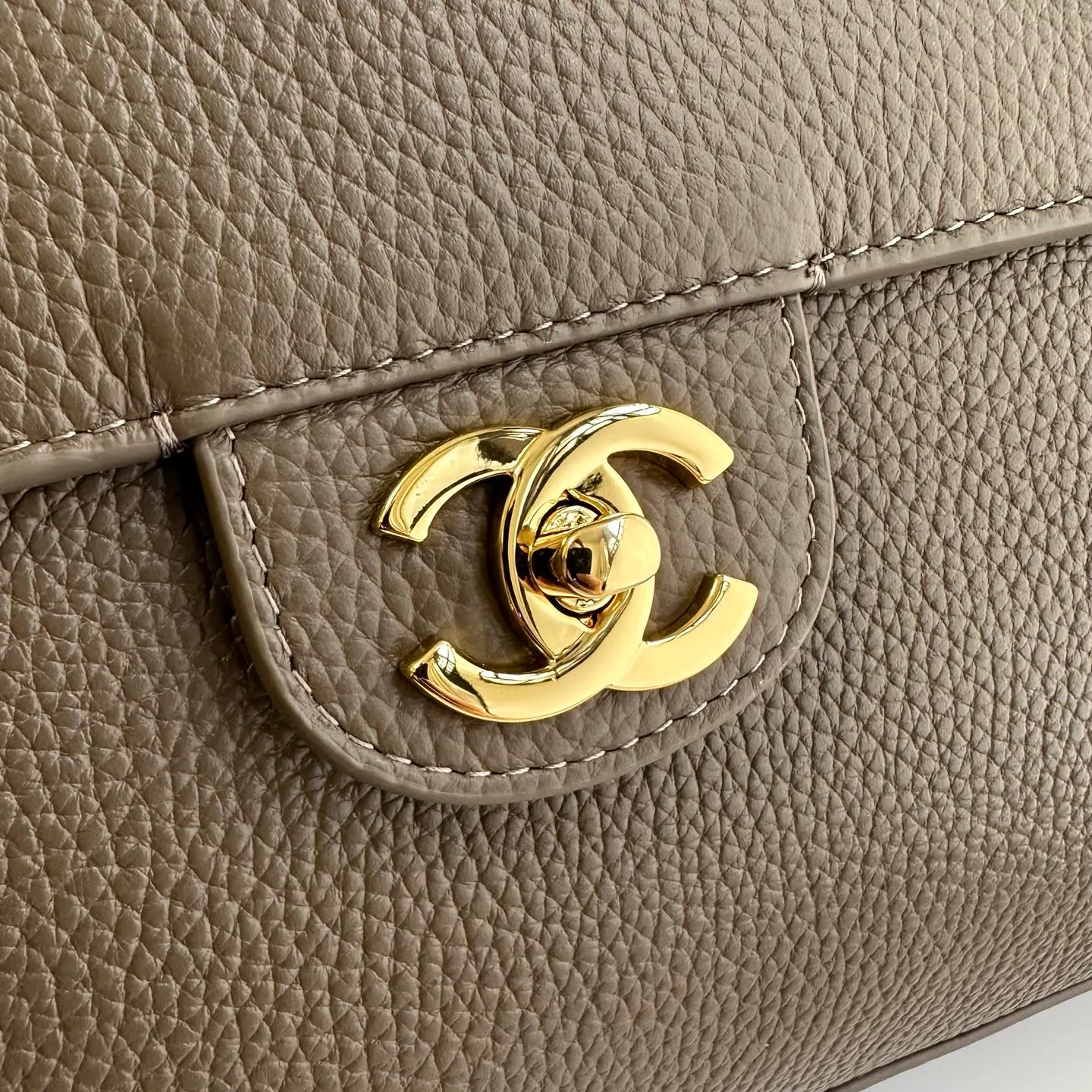 Классические Сумки Женские Chanel 17657498