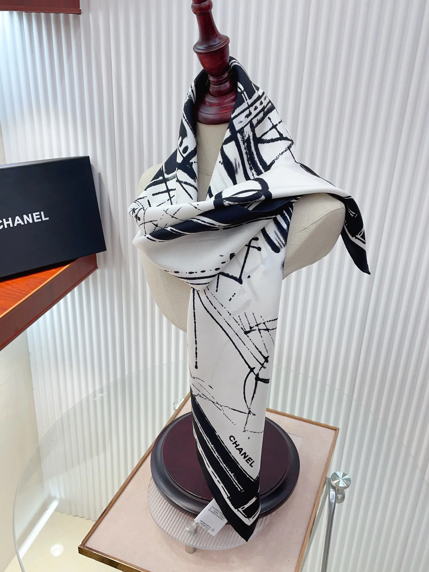 Платки Chanel 11362420