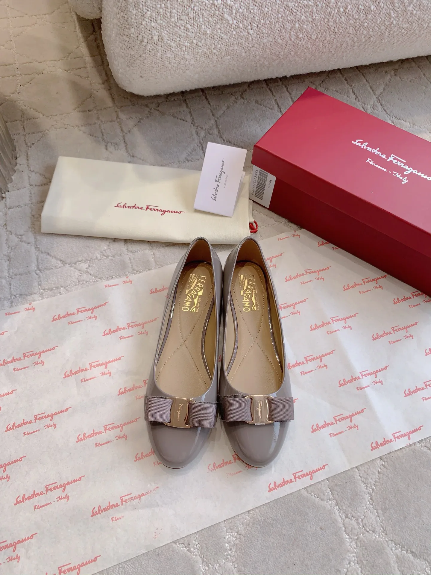 Балетки Женские Salvatore Ferragamo 11870086