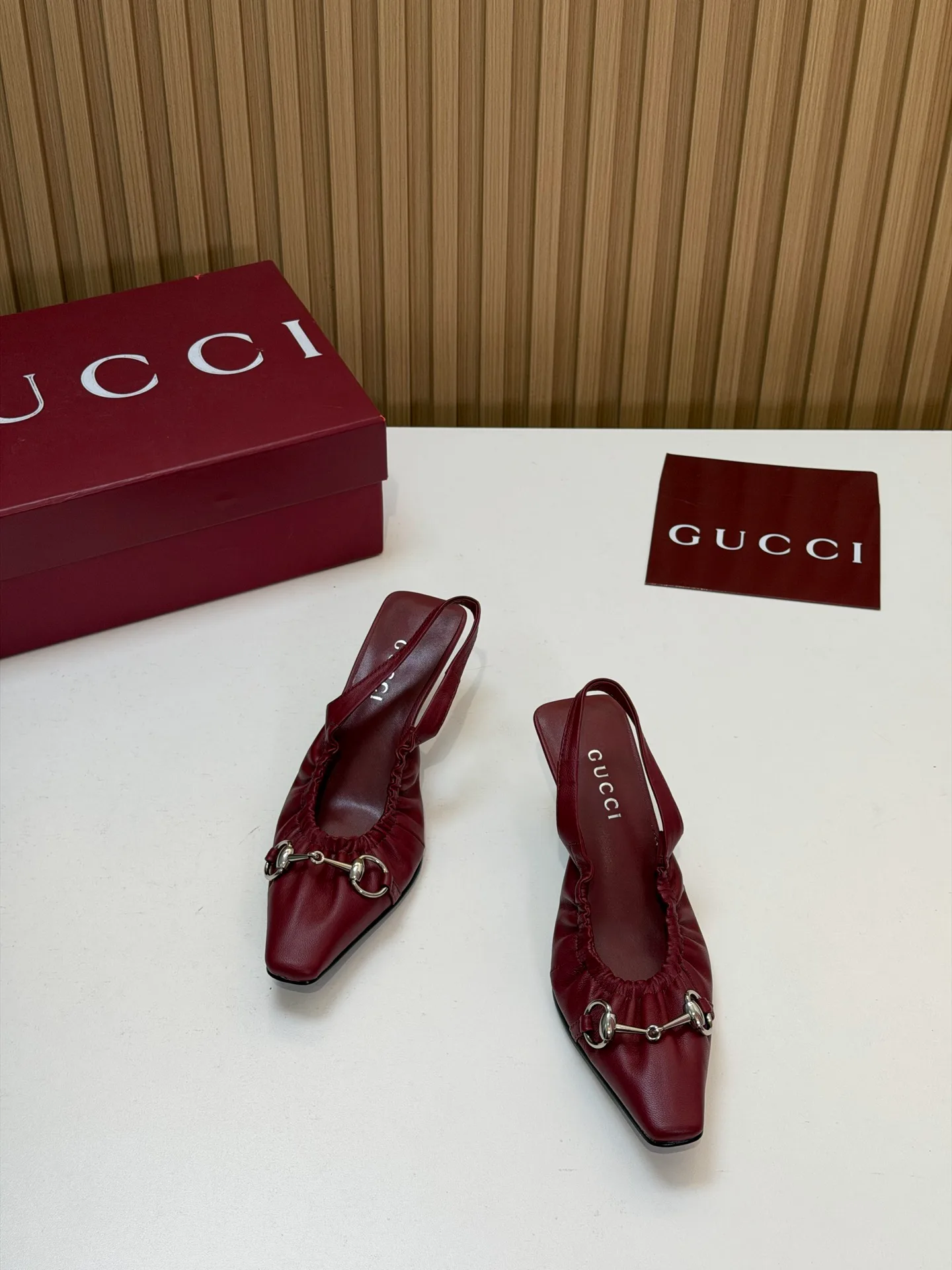 Туфли Женские Gucci 17903786