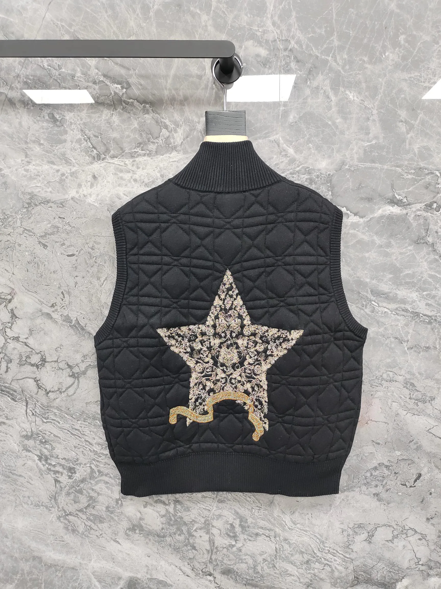 Жилеты Женские Christian Dior 17954007